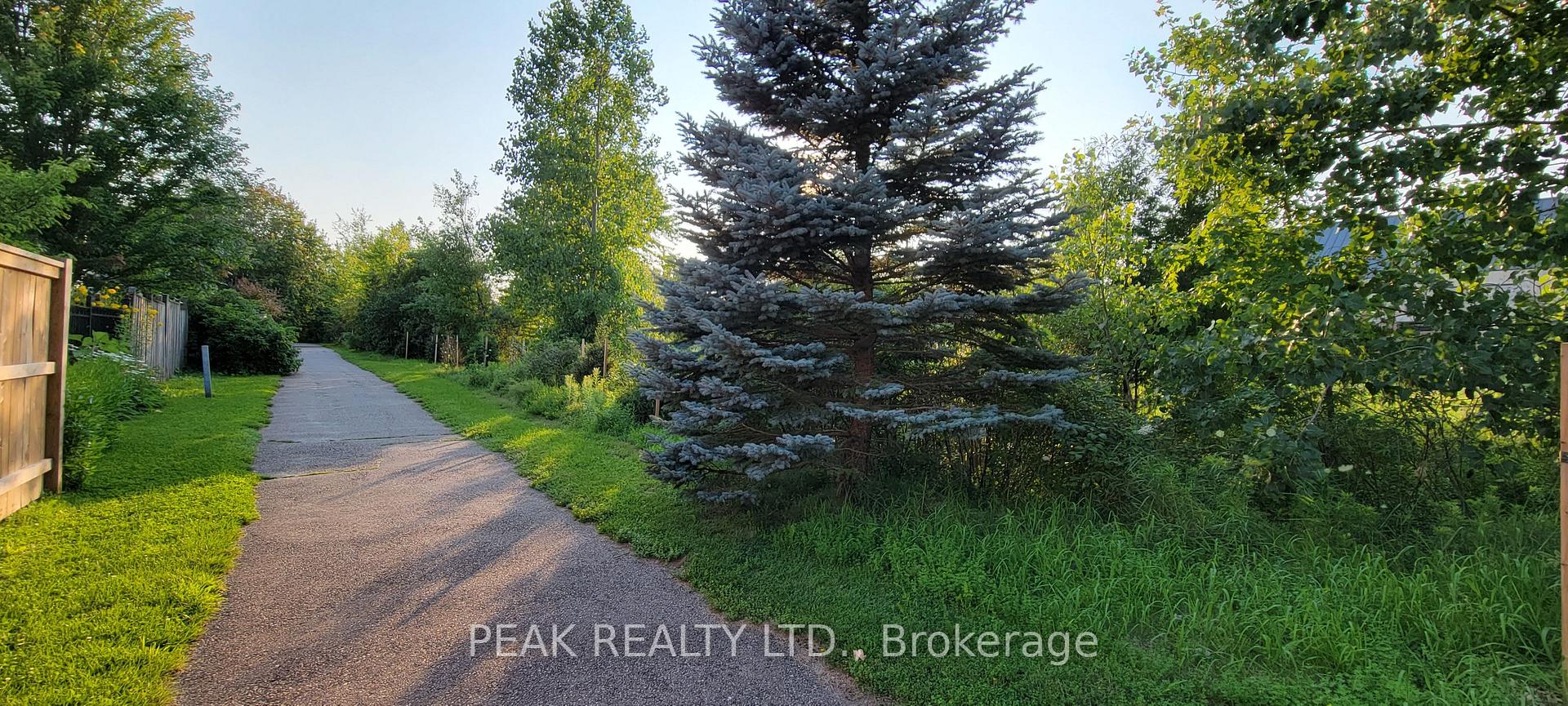 Photo 39 of 916 Atlantic Boulevard, Waterloo — HOMEH