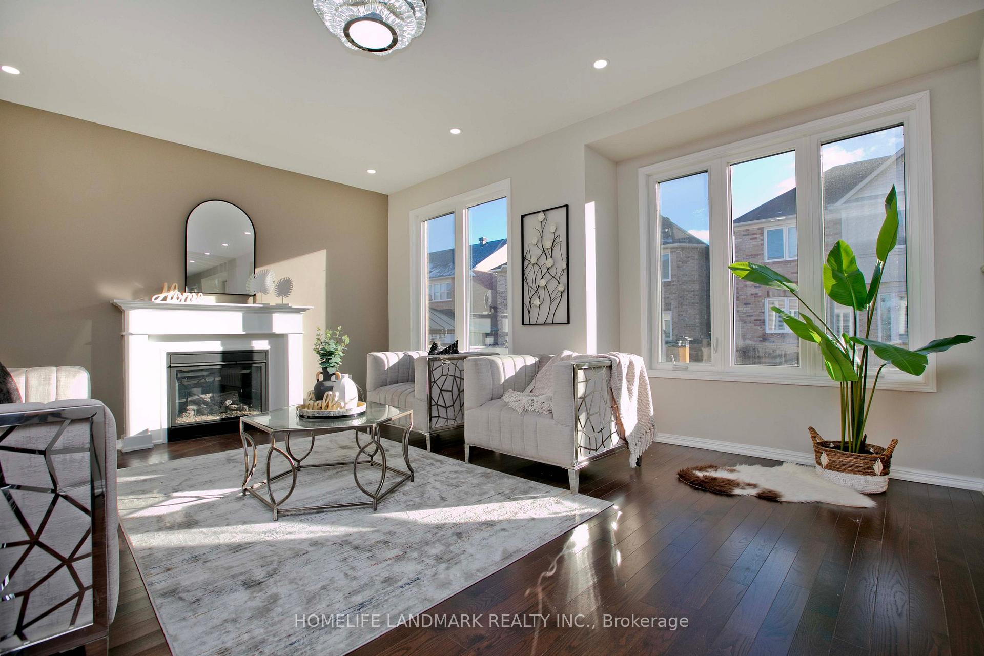 Photo 7 of 91 James Parrott Avenue, Markham, Wismer — HOMEH