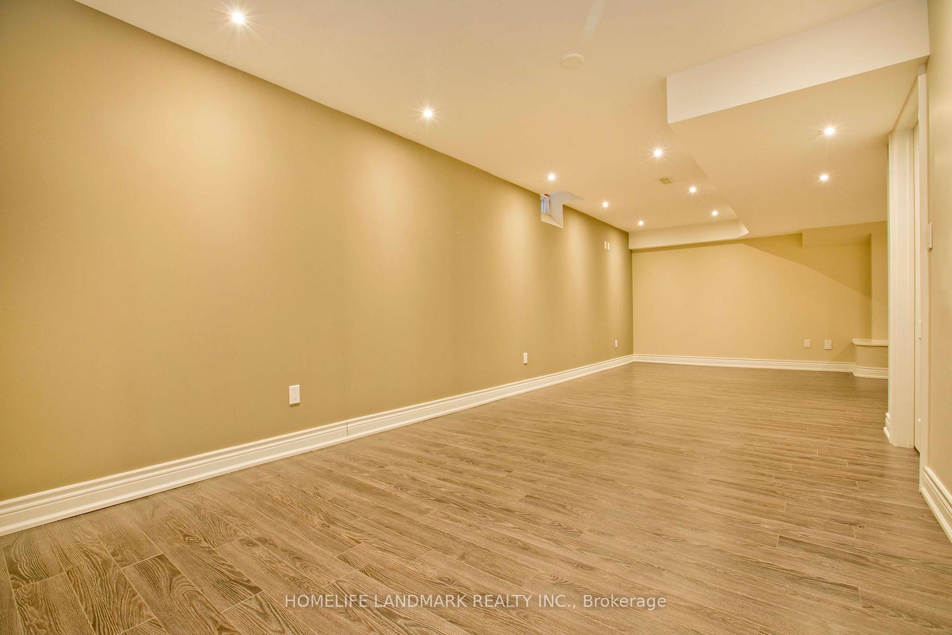 Photo 25 of 91 James Parrott Avenue, Markham, Wismer — HOMEH