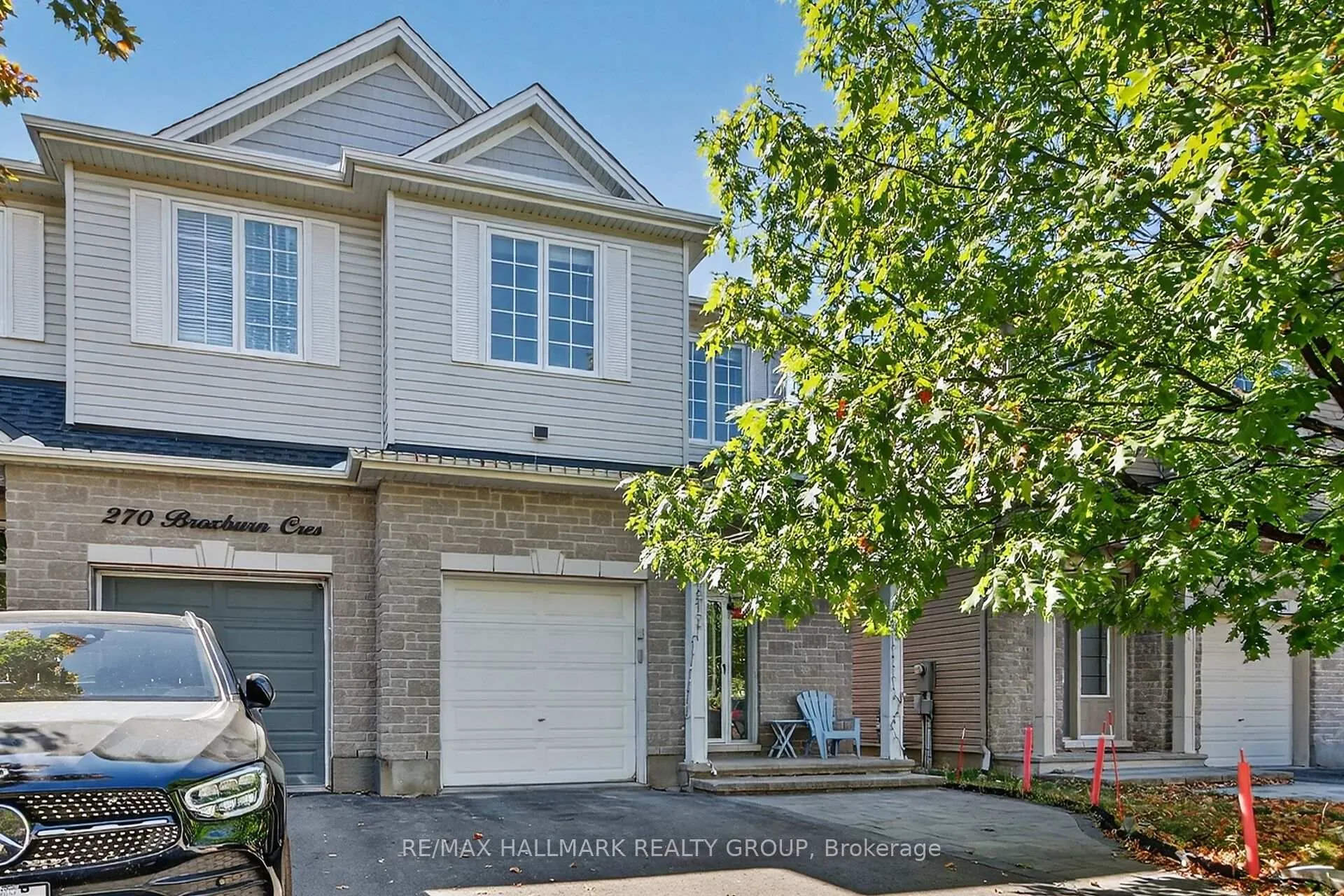 Front of 272 Broxburn Crescent