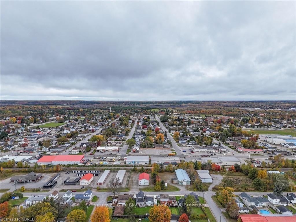 Photo 40 of 293 Arthur Street, West Nipissing, Sturgeon Falls — HOMEH