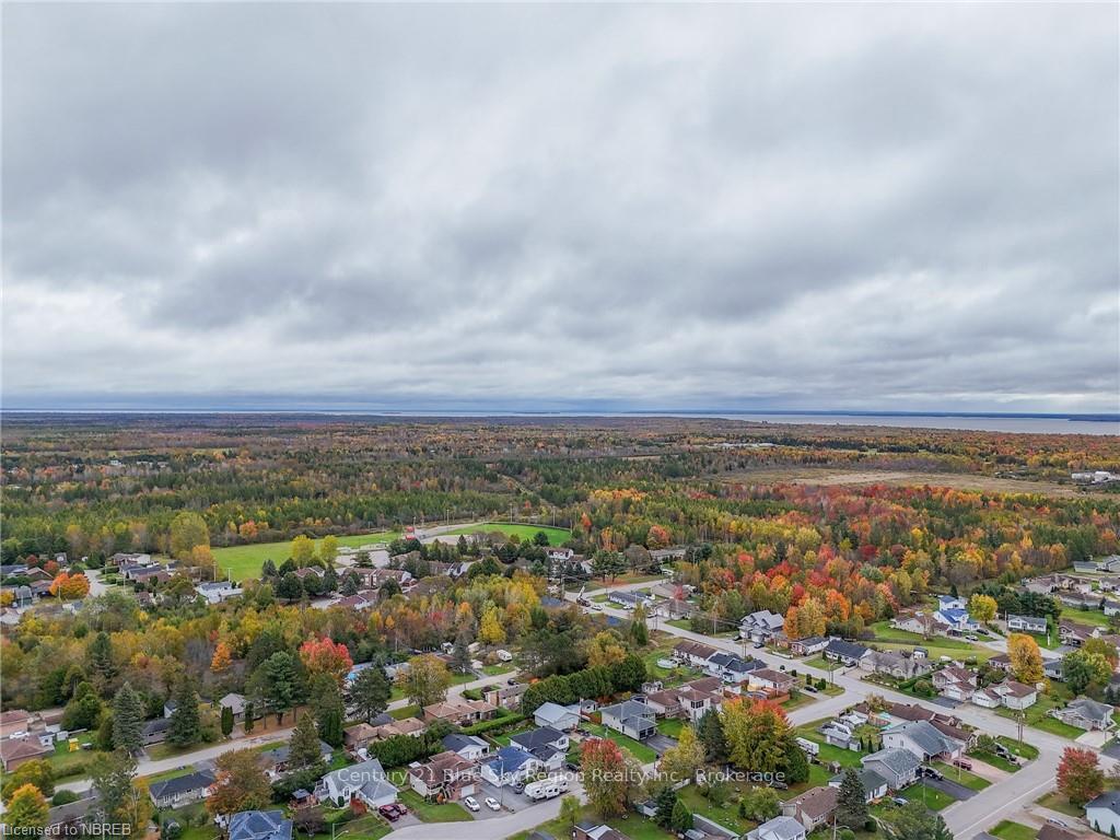 Photo 42 of 293 Arthur Street, West Nipissing, Sturgeon Falls — HOMEH