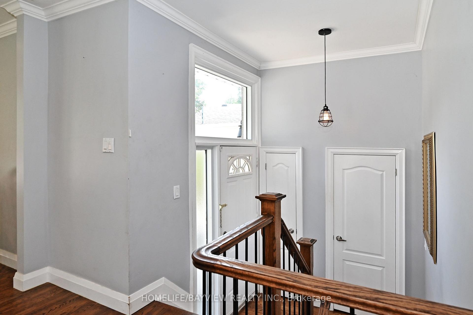 Photo 5 of 21 Browning Court, Aurora, Aurora Highlands — HOMEH