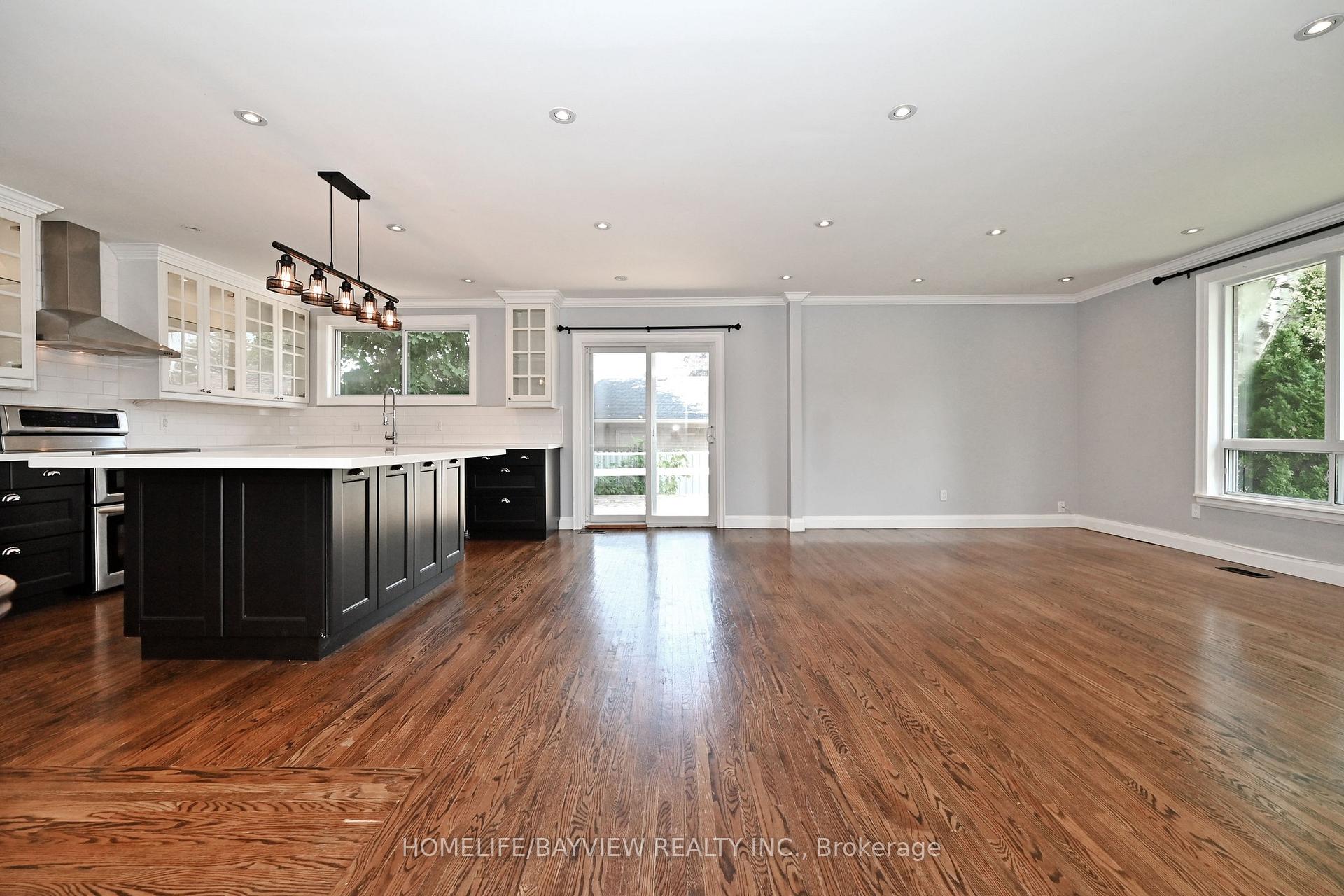Photo 6 of 21 Browning Court, Aurora, Aurora Highlands — HOMEH