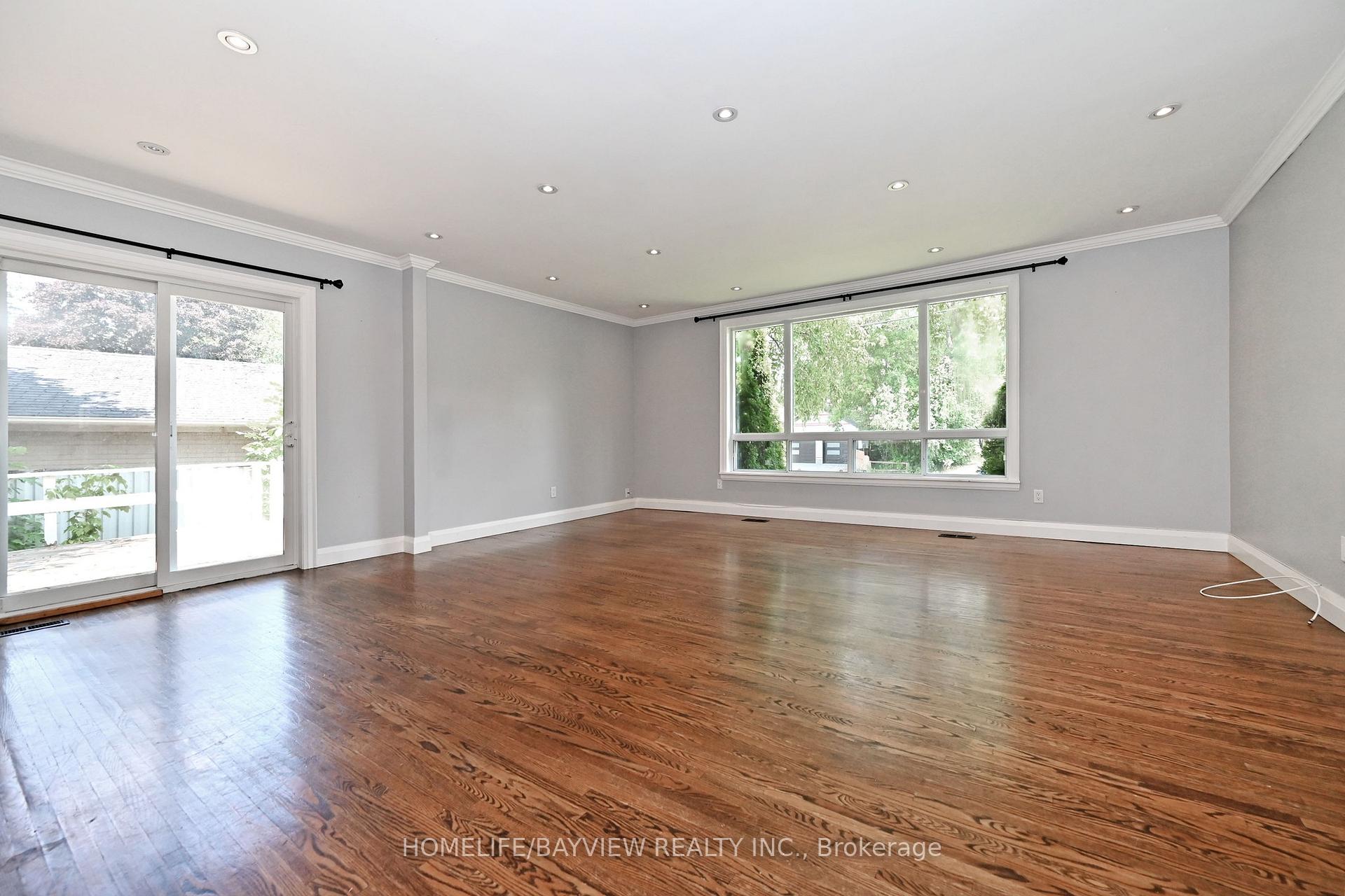 Photo 7 of 21 Browning Court, Aurora, Aurora Highlands — HOMEH