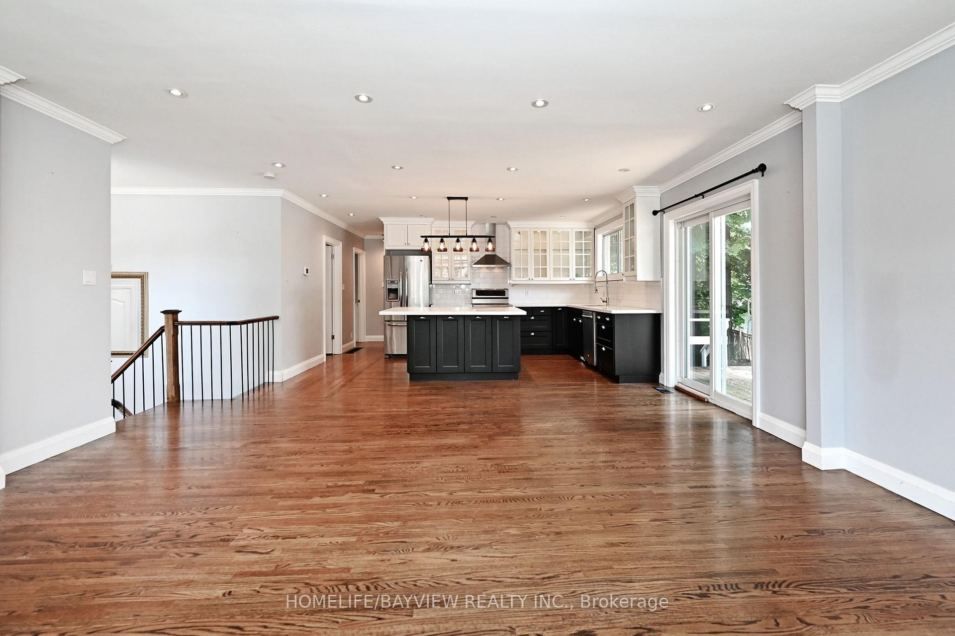 Photo 10 of 21 Browning Court, Aurora, Aurora Highlands — HOMEH