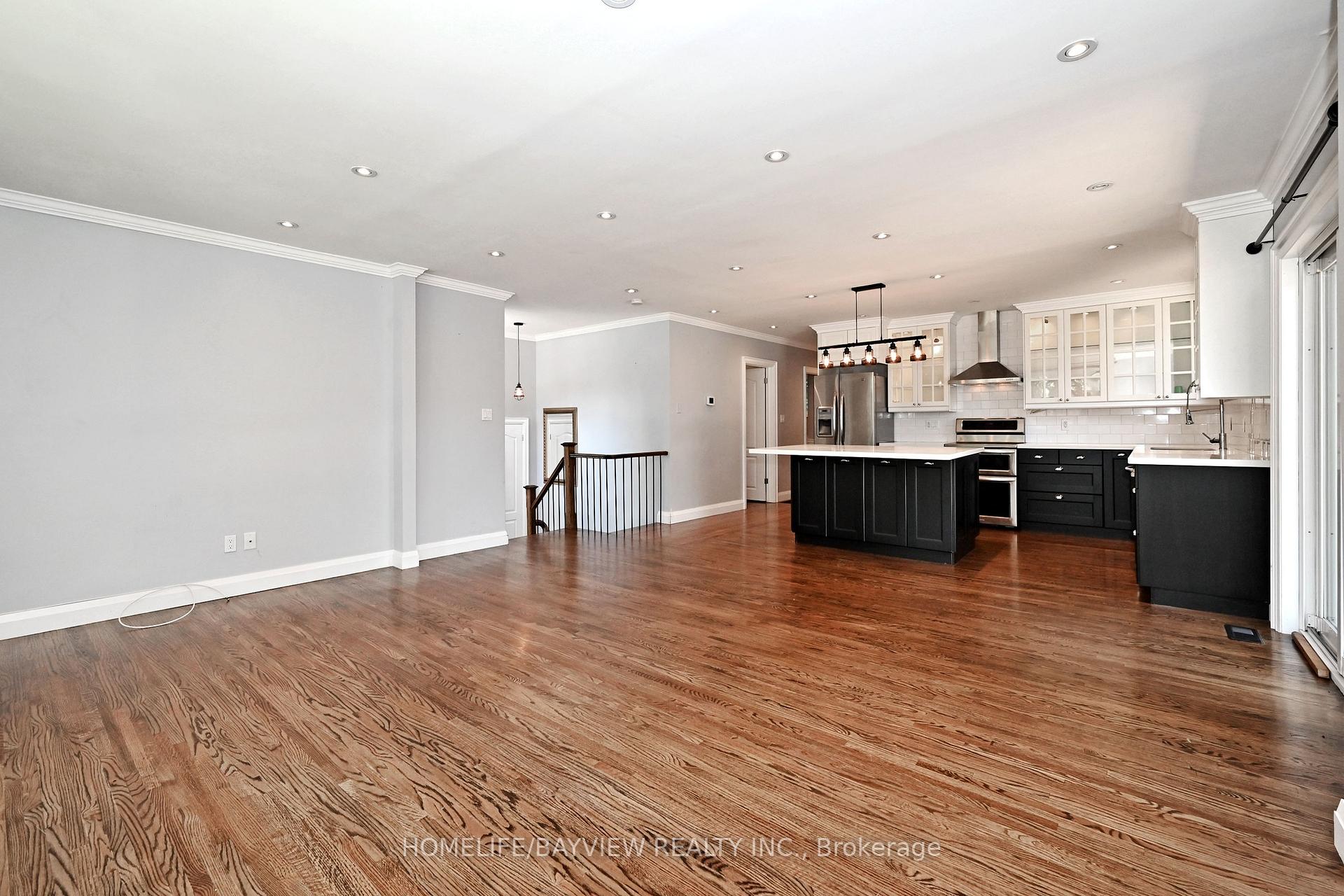 Photo 11 of 21 Browning Court, Aurora, Aurora Highlands — HOMEH