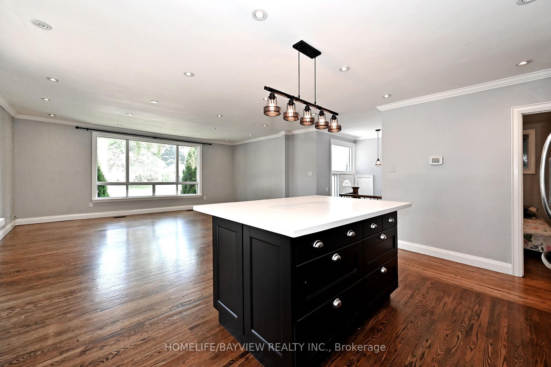Photo 18 of 21 Browning Court, Aurora, Aurora Highlands — HOMEH