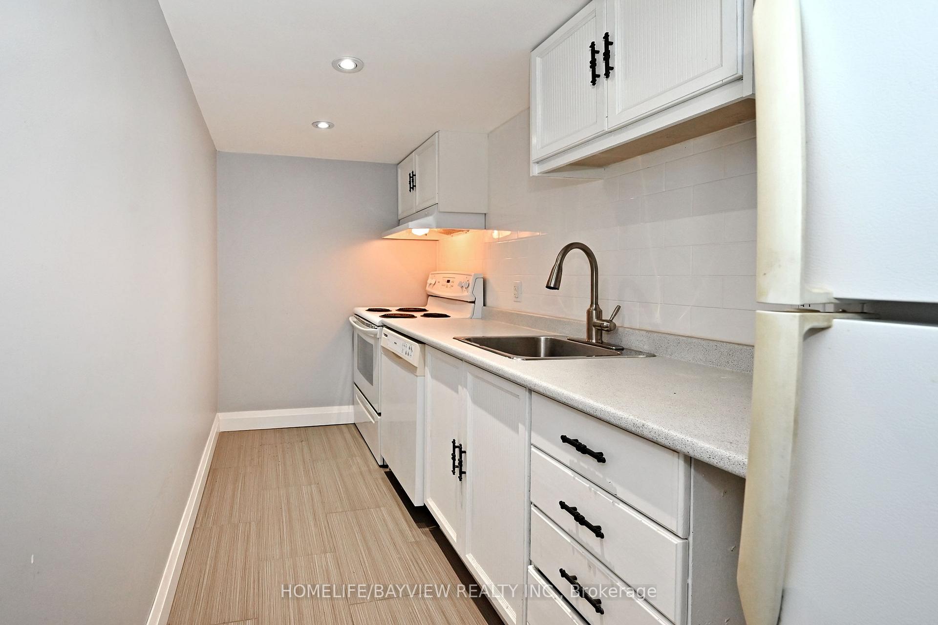 Photo 38 of 21 Browning Court, Aurora, Aurora Highlands — HOMEH