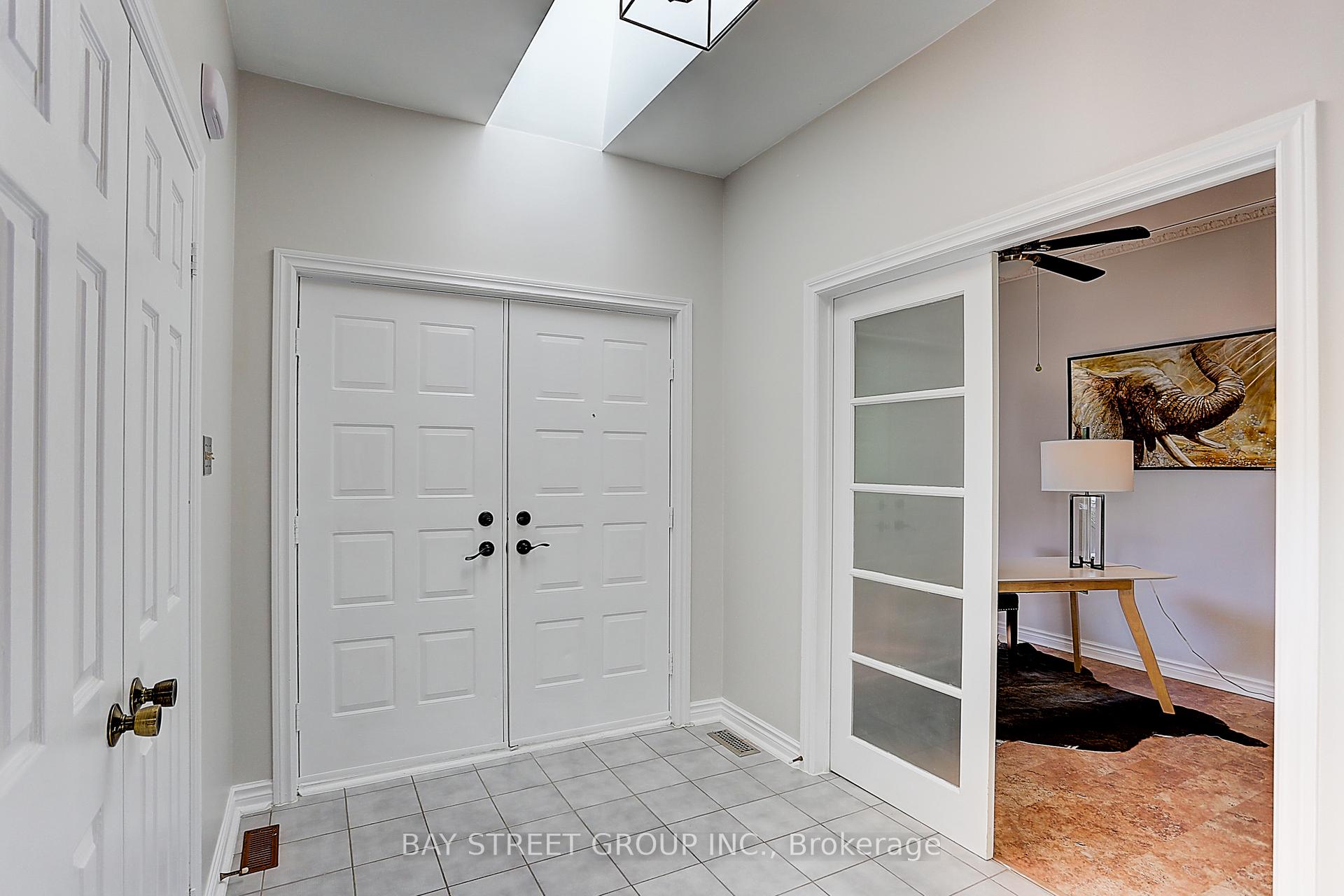 Photo 5 of 34 Brooklyn Crescent, Markham, Markville — HOMEH
