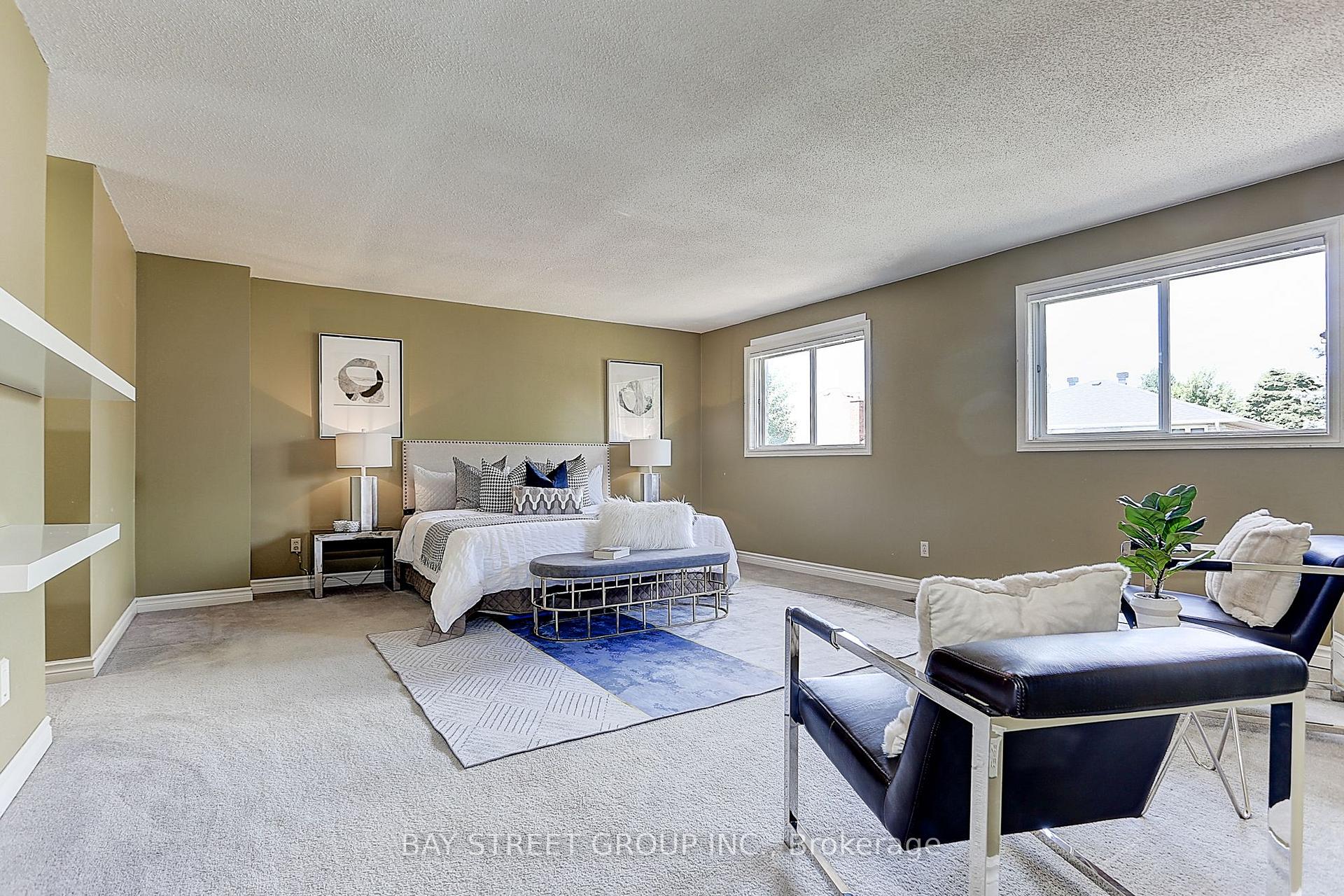 Photo 24 of 34 Brooklyn Crescent, Markham, Markville — HOMEH