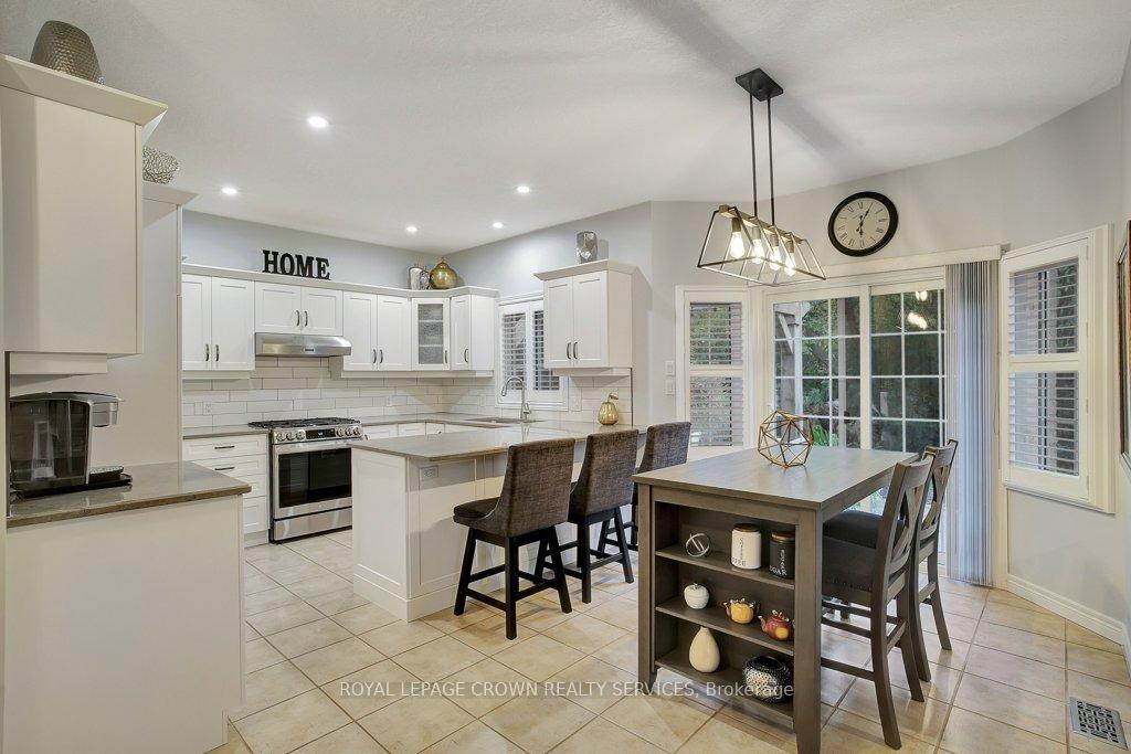 Photo 12 of 441 Woodrow Drive, Waterloo — HOMEH