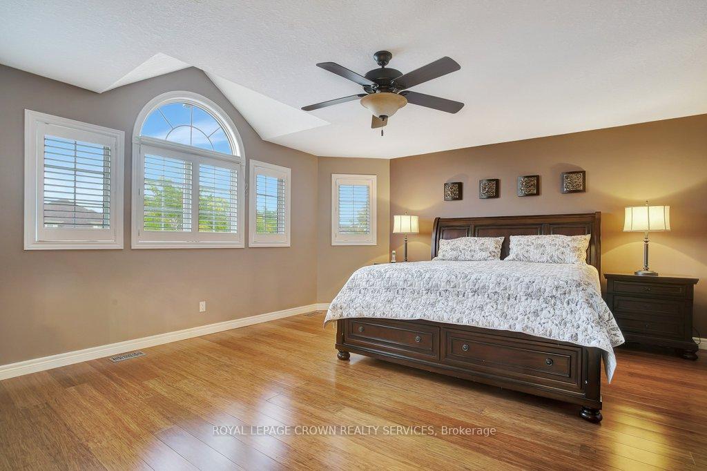 Photo 25 of 441 Woodrow Drive, Waterloo — HOMEH