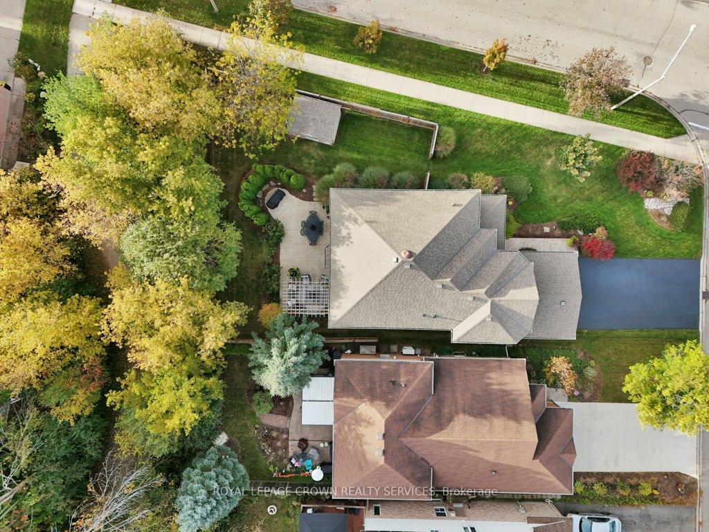 Photo 35 of 441 Woodrow Drive, Waterloo — HOMEH