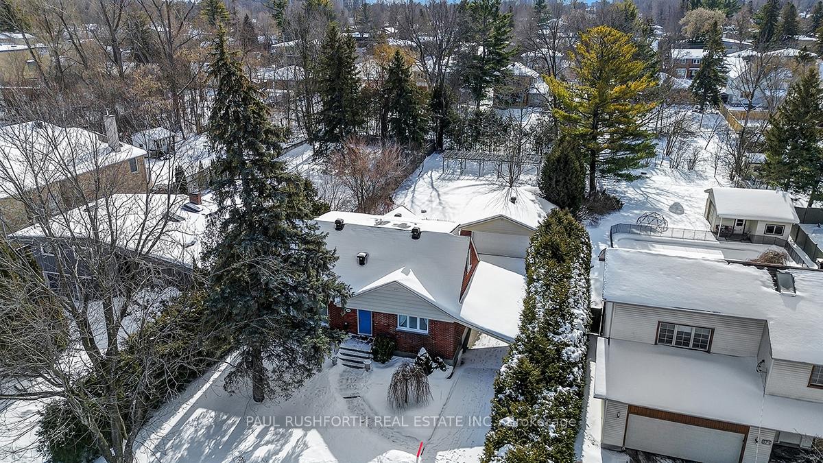 Photo 3 of 386 Billings Avenue, Ottawa, Alta Vista/Faircrest Heights — HOMEH