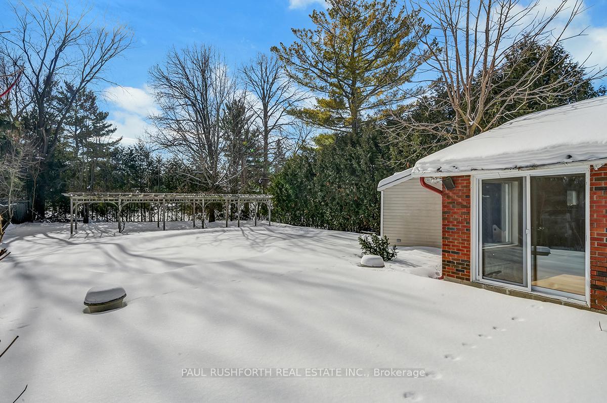 Photo 2 of 386 Billings Avenue, Ottawa, Alta Vista/Faircrest Heights — HOMEH