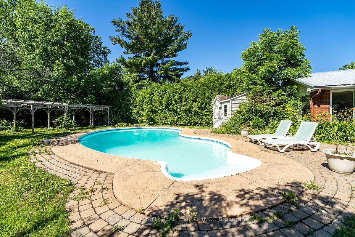 Photo 6 of 386 Billings Avenue, Ottawa, Alta Vista/Faircrest Heights — HOMEH