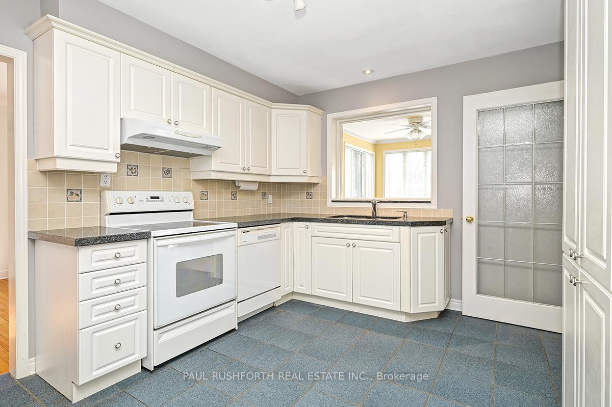 Photo 10 of 386 Billings Avenue, Ottawa, Alta Vista/Faircrest Heights — HOMEH