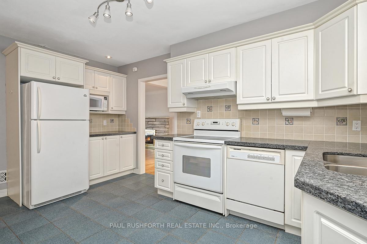 Photo 9 of 386 Billings Avenue, Ottawa, Alta Vista/Faircrest Heights — HOMEH