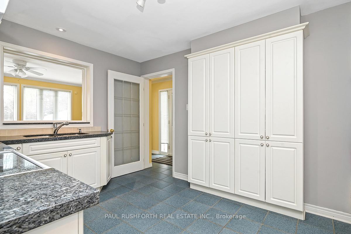 Photo 13 of 386 Billings Avenue, Ottawa, Alta Vista/Faircrest Heights — HOMEH