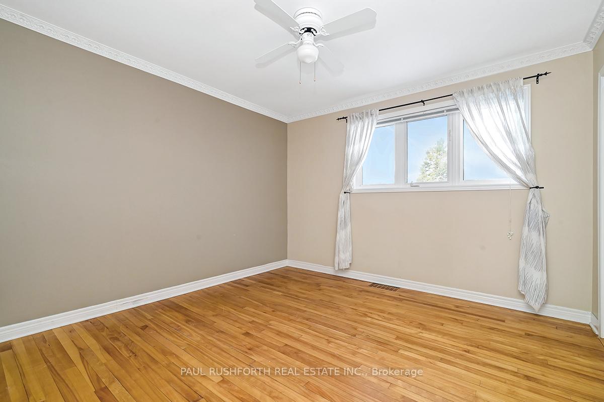 Photo 16 of 386 Billings Avenue, Ottawa, Alta Vista/Faircrest Heights — HOMEH