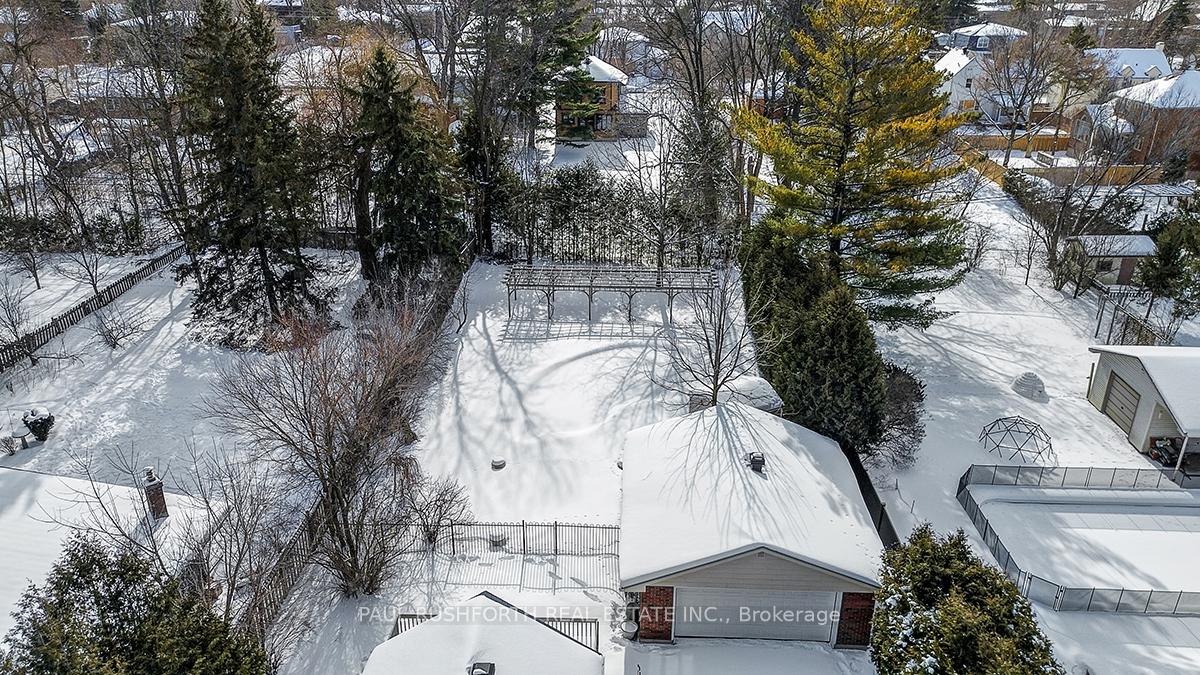 Photo 32 of 386 Billings Avenue, Ottawa, Alta Vista/Faircrest Heights — HOMEH