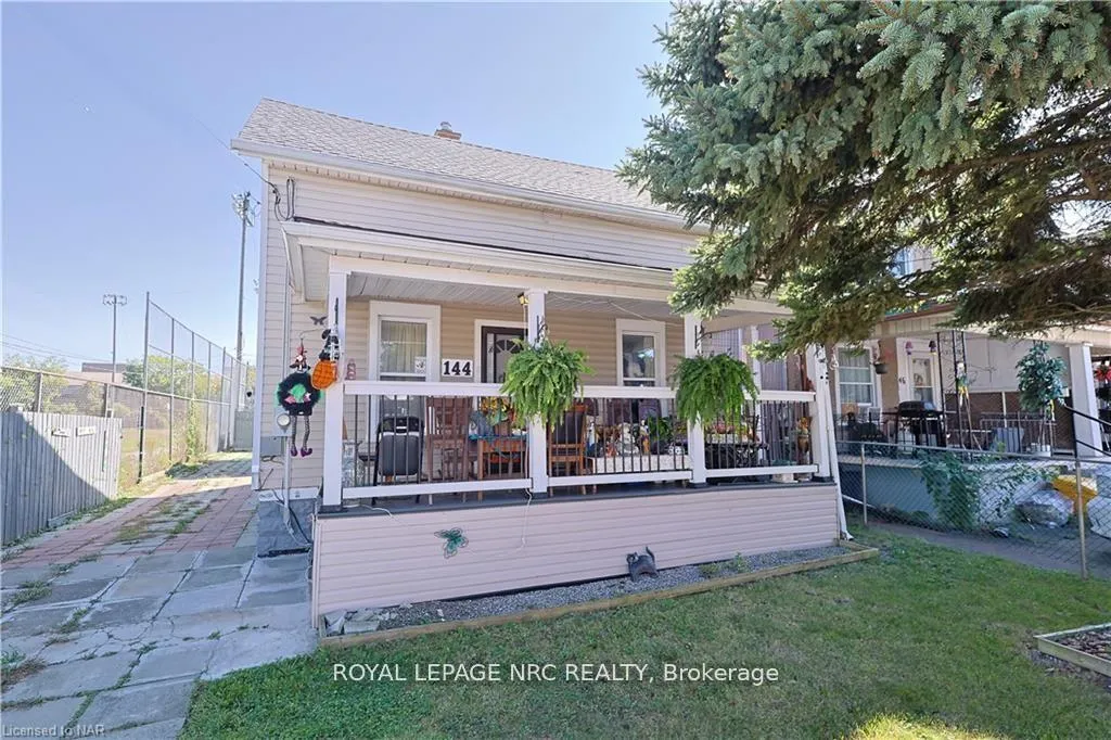 Front of Unit ., 144 Burgar Street S