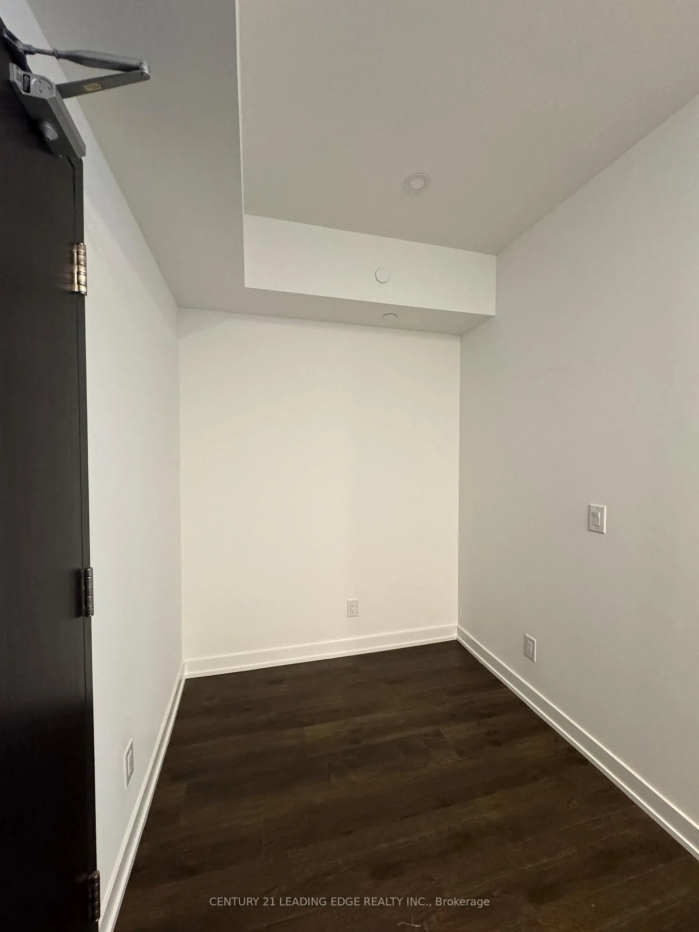 Photo 3 of Unit 1210, 56 Lakeside Terrace, Barrie, Little Lake — HOMEH