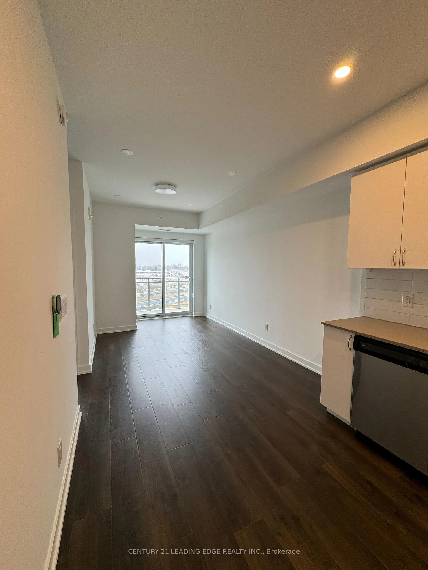 Photo 6 of Unit 1210, 56 Lakeside Terrace, Barrie, Little Lake — HOMEH