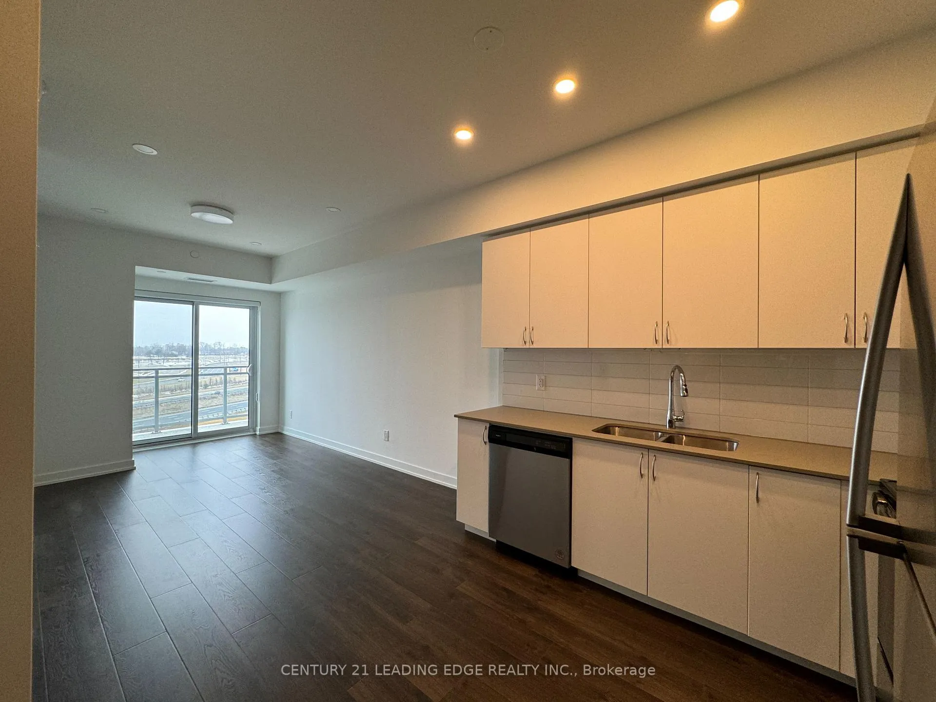 Photo 27 of Unit 1210, 56 Lakeside Terrace, Barrie, Little Lake — HOMEH