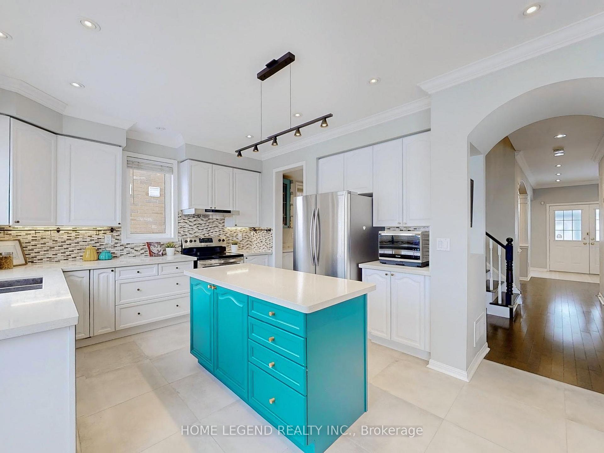 Photo 10 of 29 Wiltshire Drive, Markham, Berczy — HOMEH