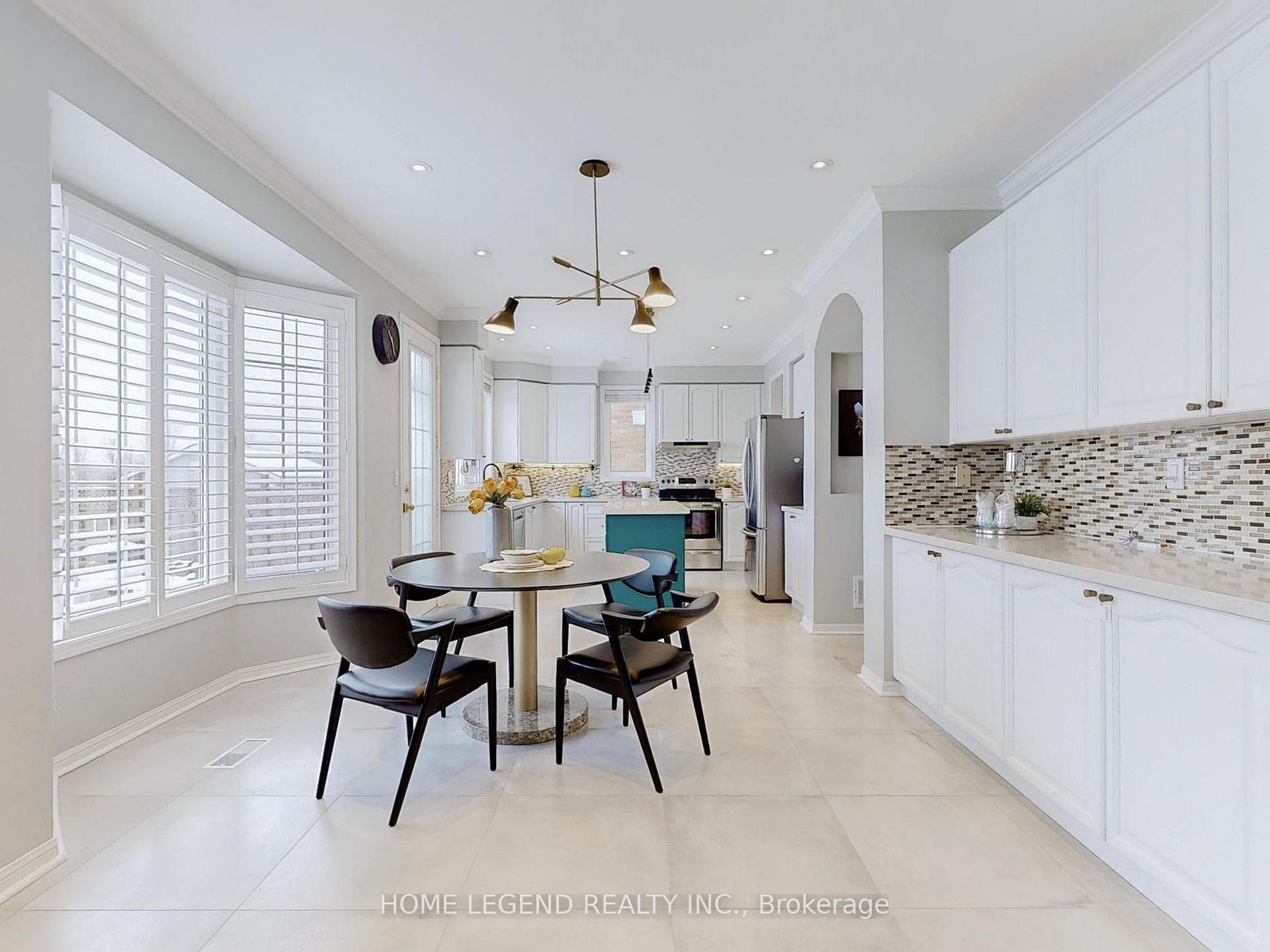 Photo 14 of 29 Wiltshire Drive, Markham, Berczy — HOMEH