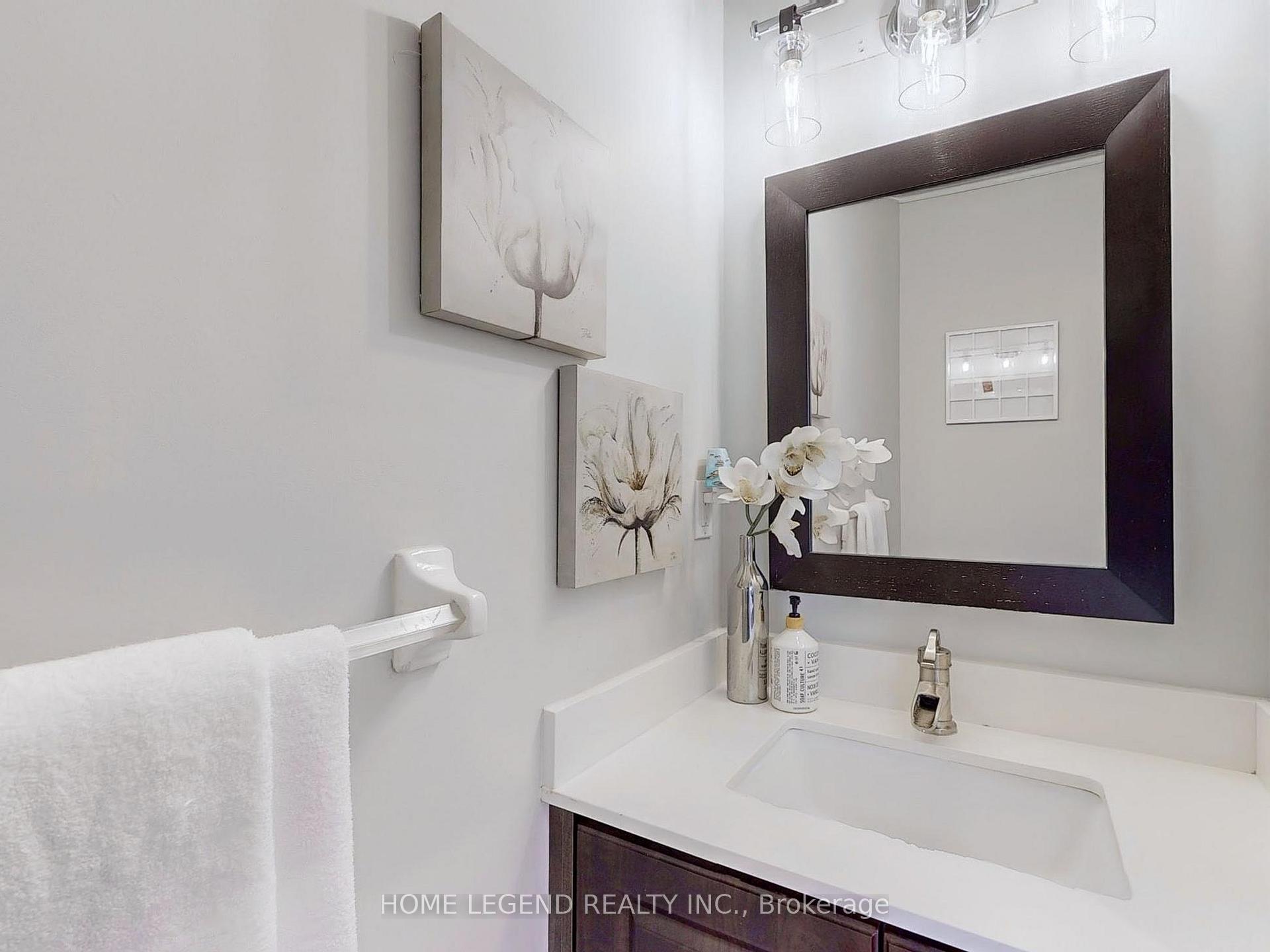 Photo 16 of 29 Wiltshire Drive, Markham, Berczy — HOMEH