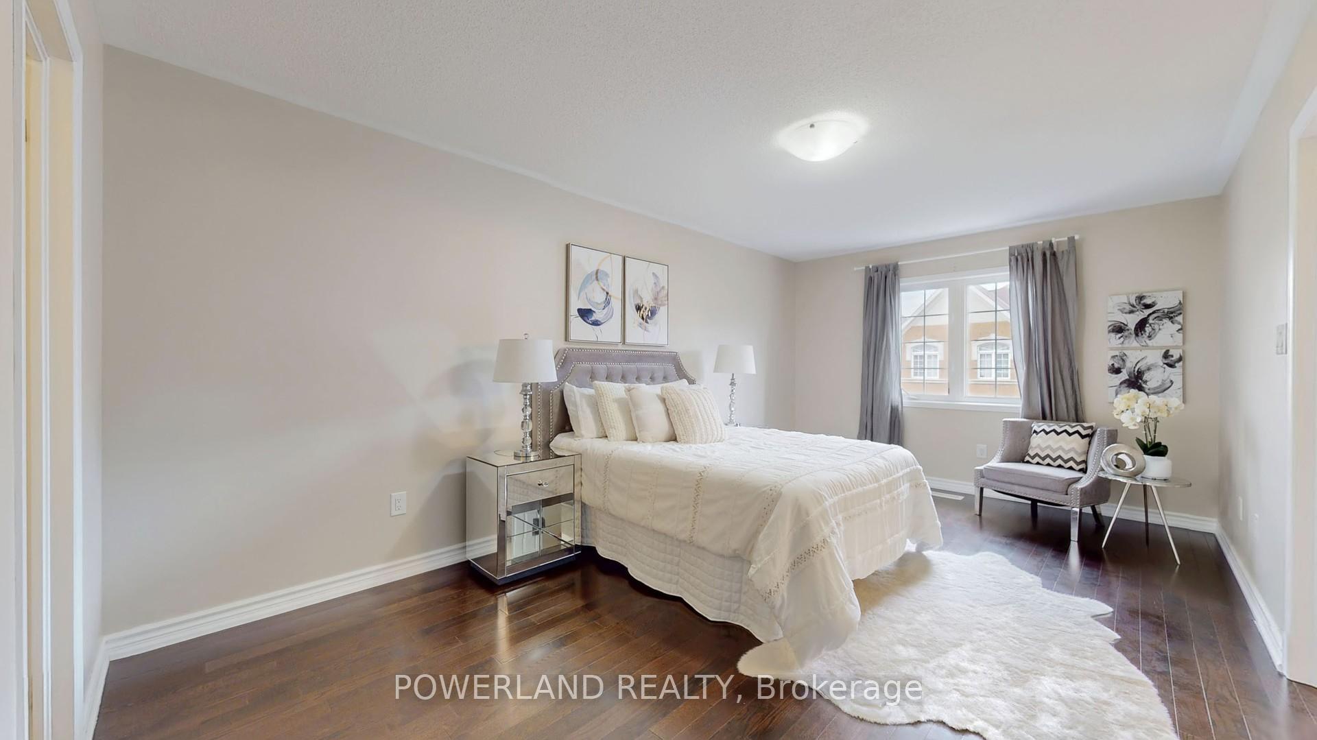 Photo 20 of 111 Spruce Pine Crescent, Vaughan, Patterson — HOMEH
