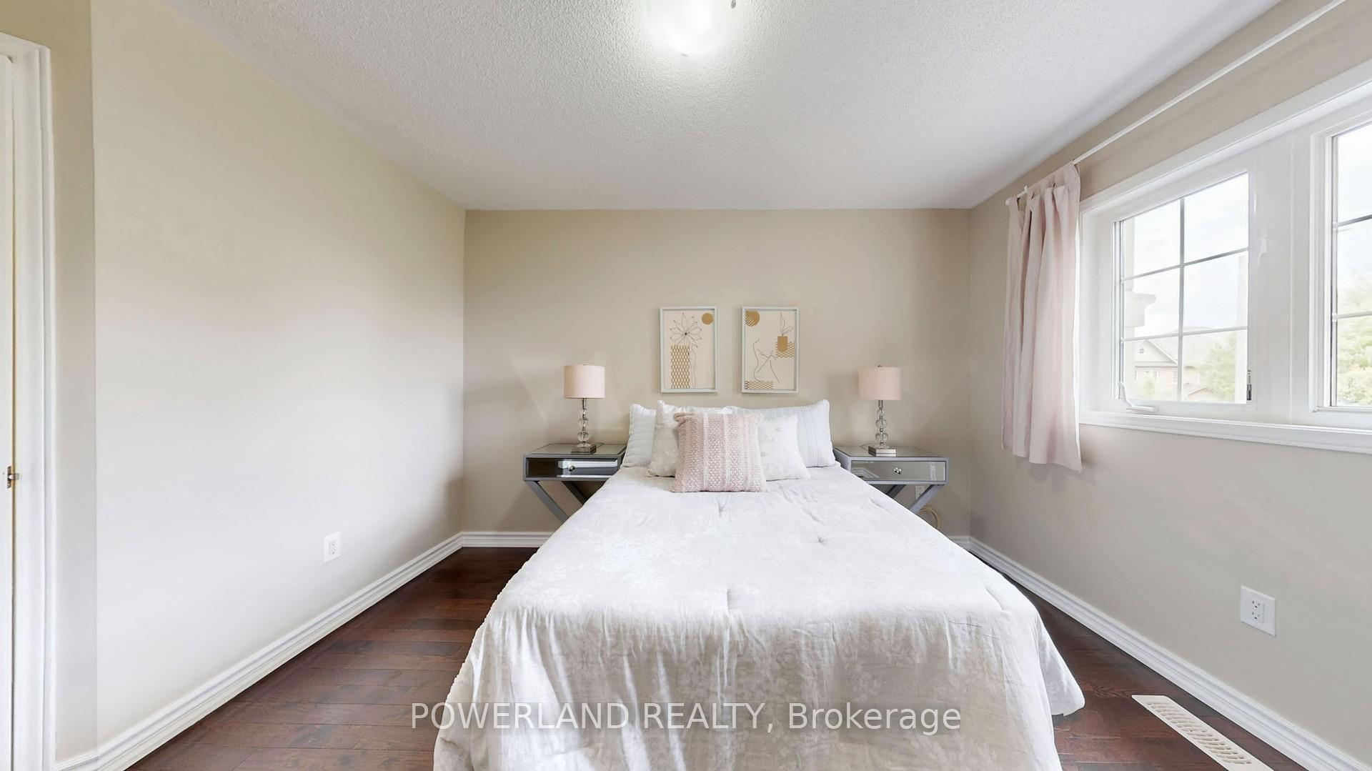 Photo 24 of 111 Spruce Pine Crescent, Vaughan, Patterson — HOMEH