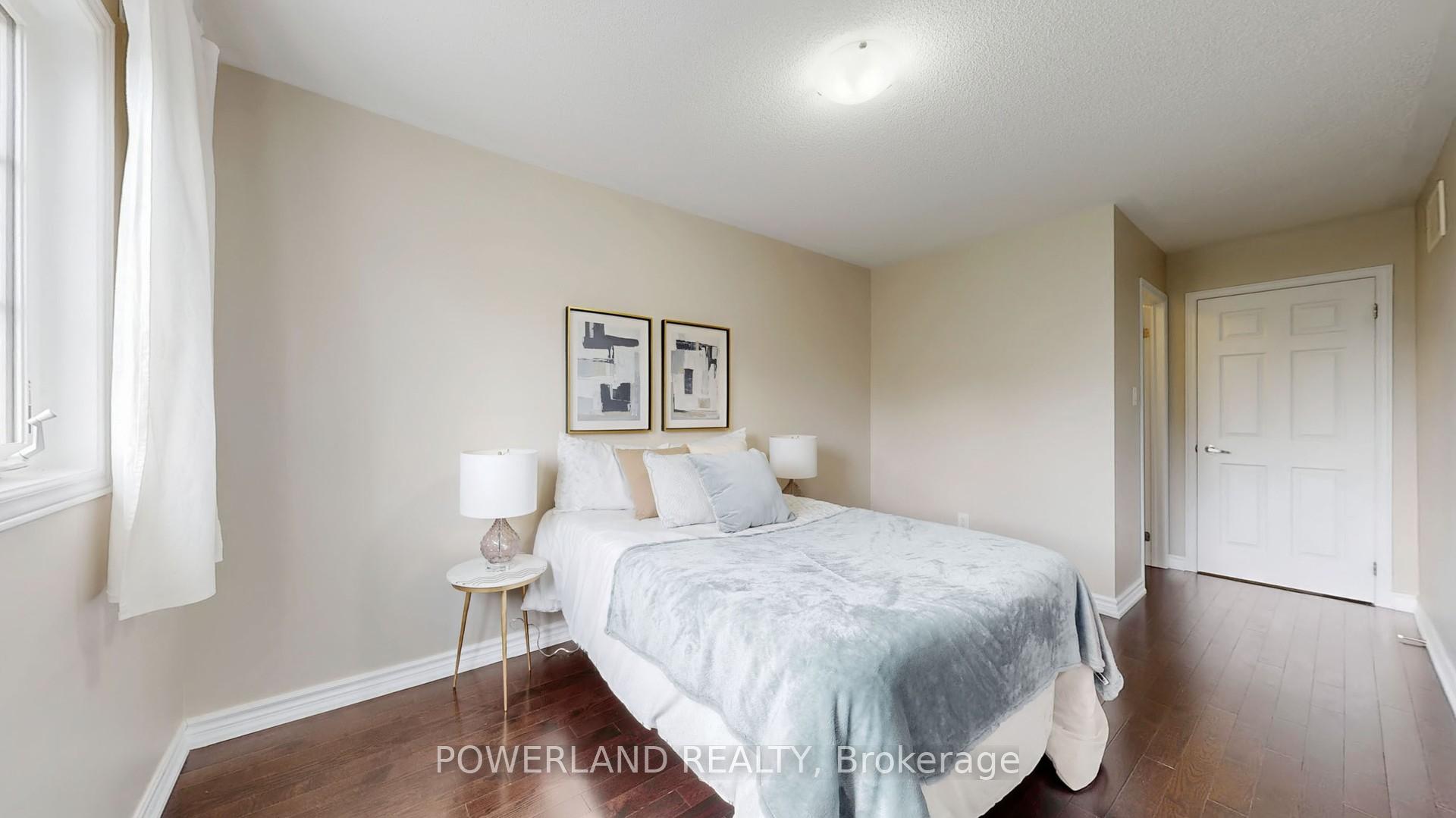 Photo 28 of 111 Spruce Pine Crescent, Vaughan, Patterson — HOMEH