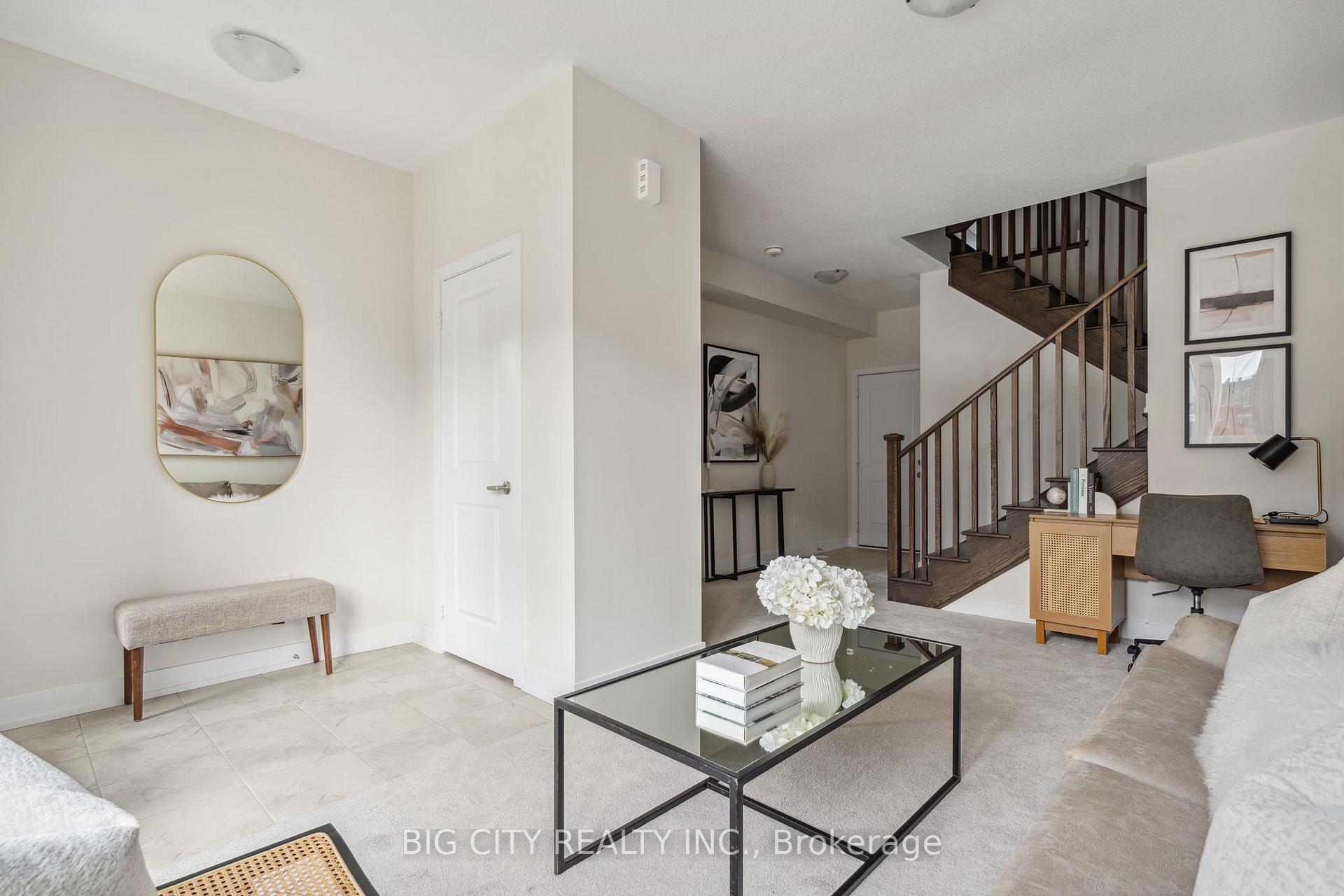Photo 10 of 105 Stauffer Crescent, Markham, Cornell — HOMEH