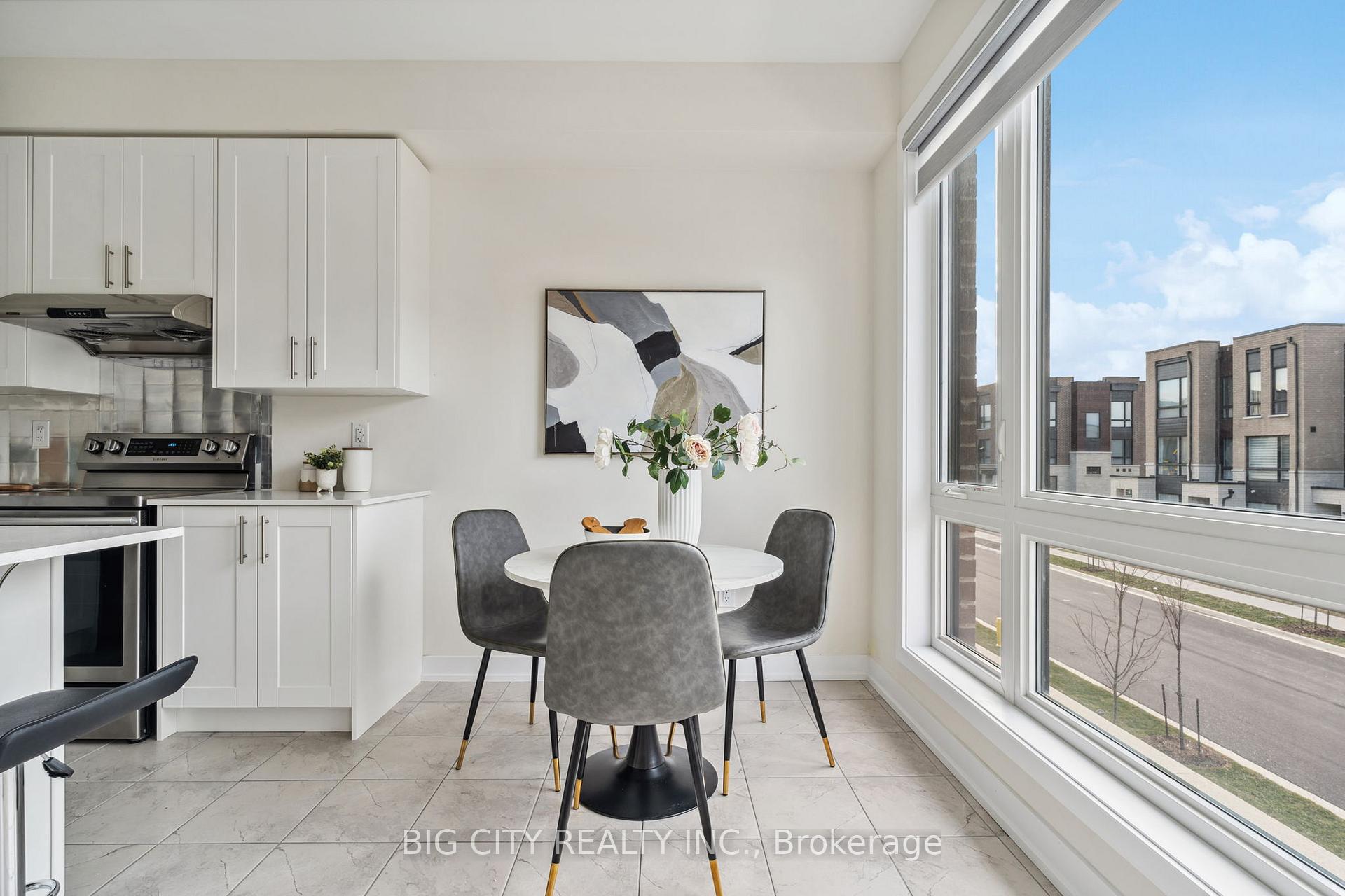 Photo 16 of 105 Stauffer Crescent, Markham, Cornell — HOMEH