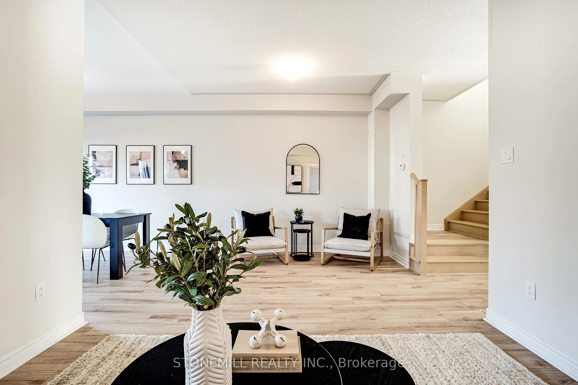 Photo 7 of 26 Bentgrass Drive, Welland, Hwy 406/Welland — HOMEH