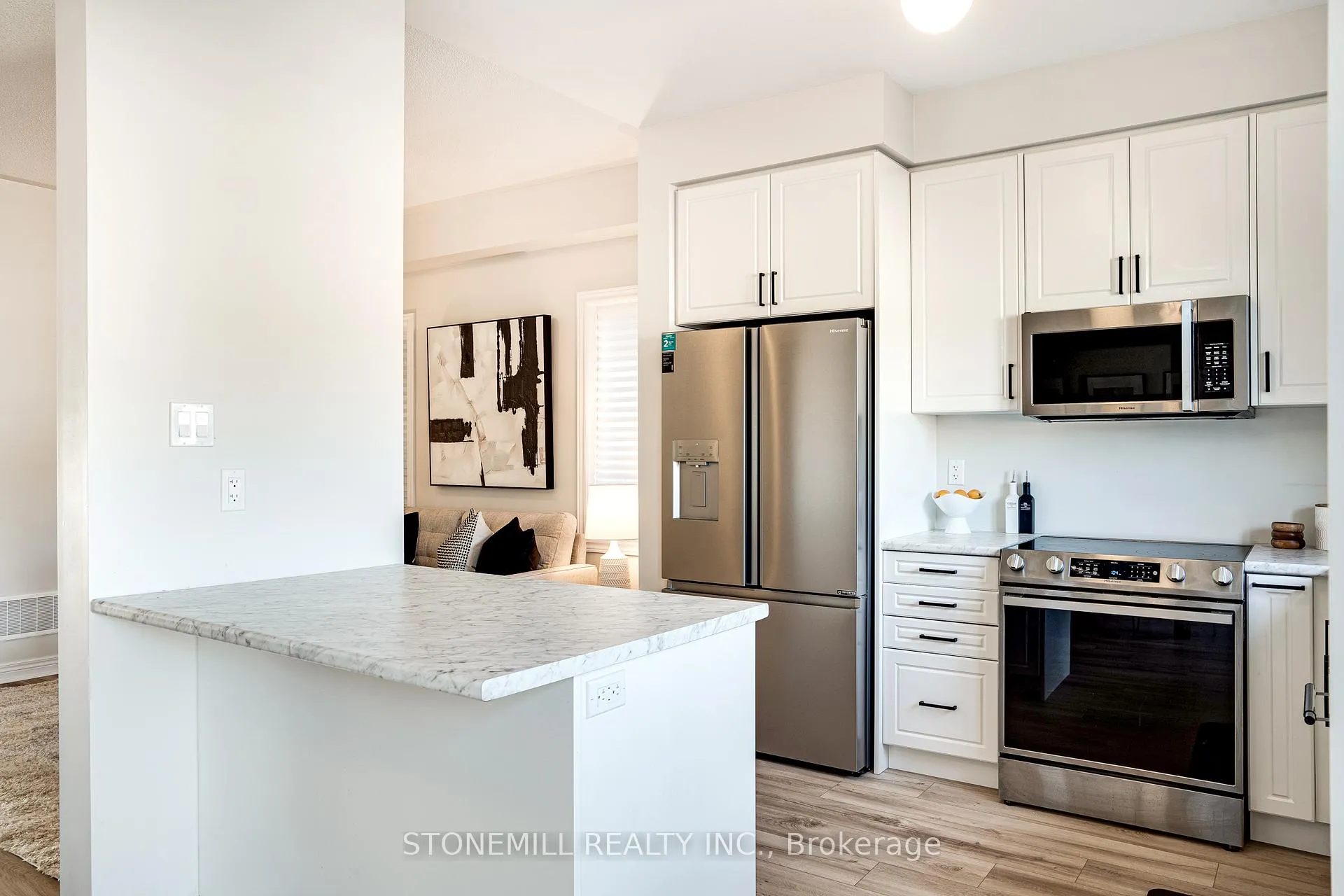 Photo 10 of 26 Bentgrass Drive, Welland, Hwy 406/Welland — HOMEH