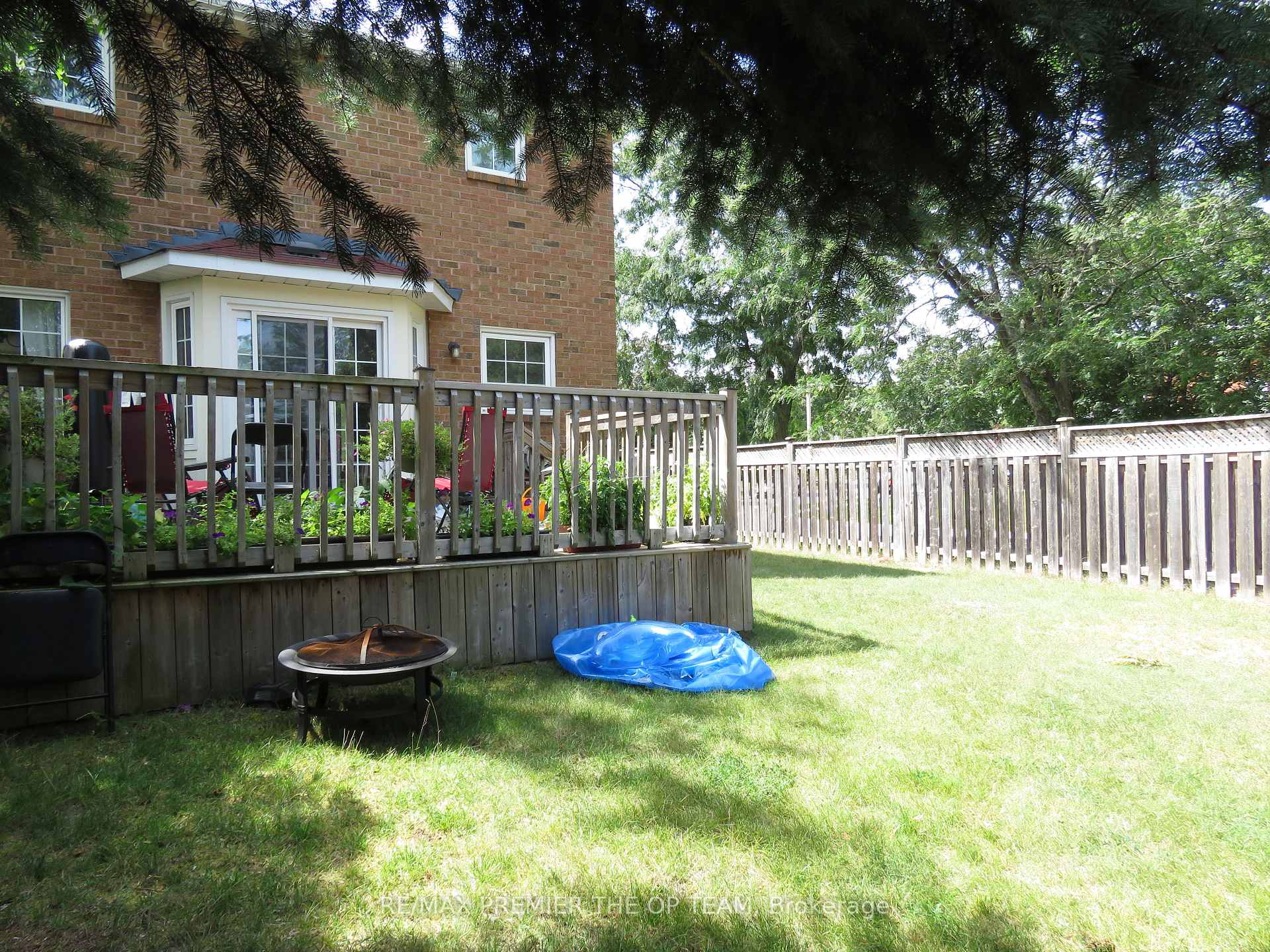 Photo 21 of 21 Pentland Crescent, Vaughan, Maple — HOMEH