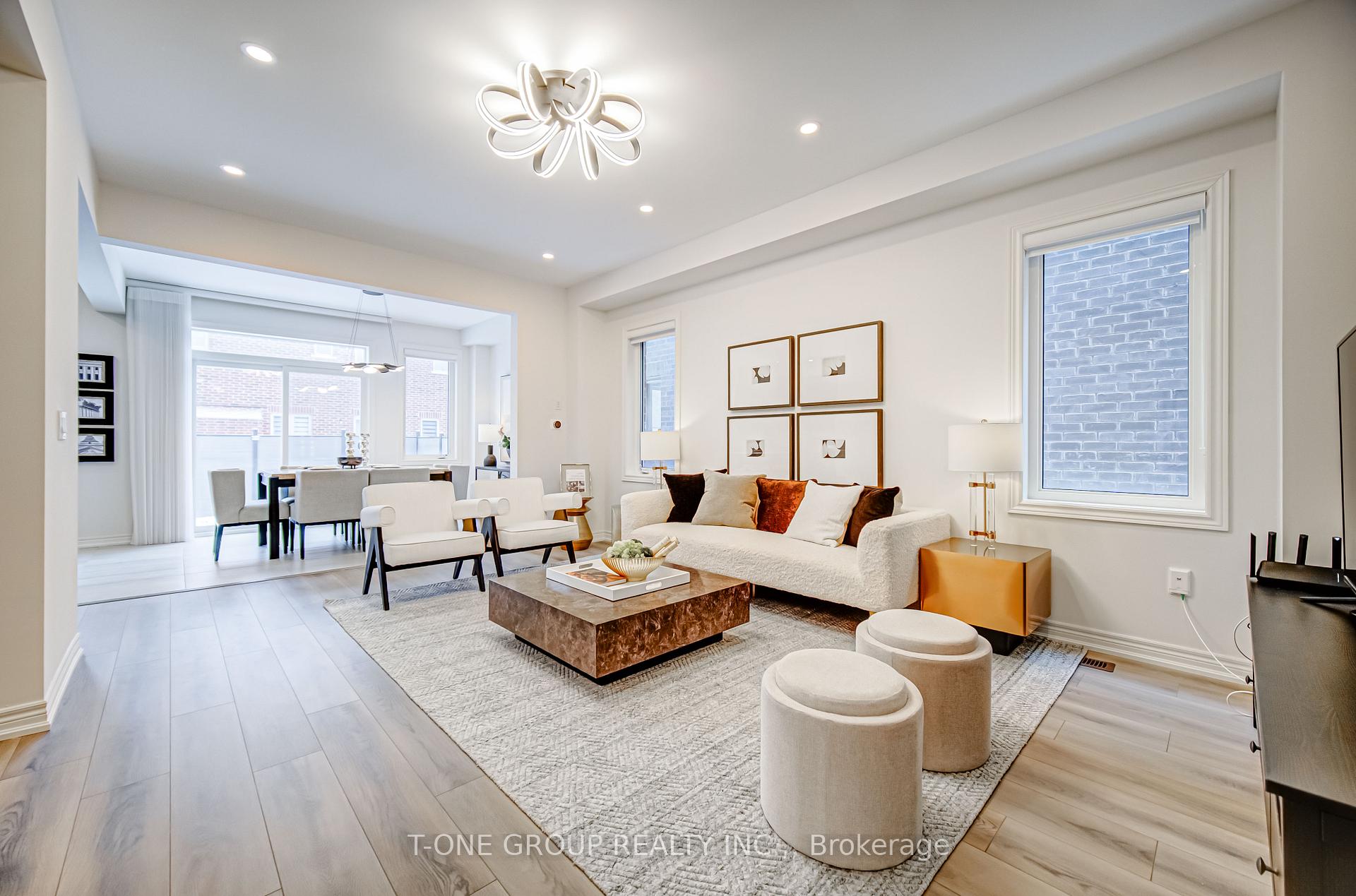 Photo 4 of 47 Willow Street, Markham, Wismer — HOMEH