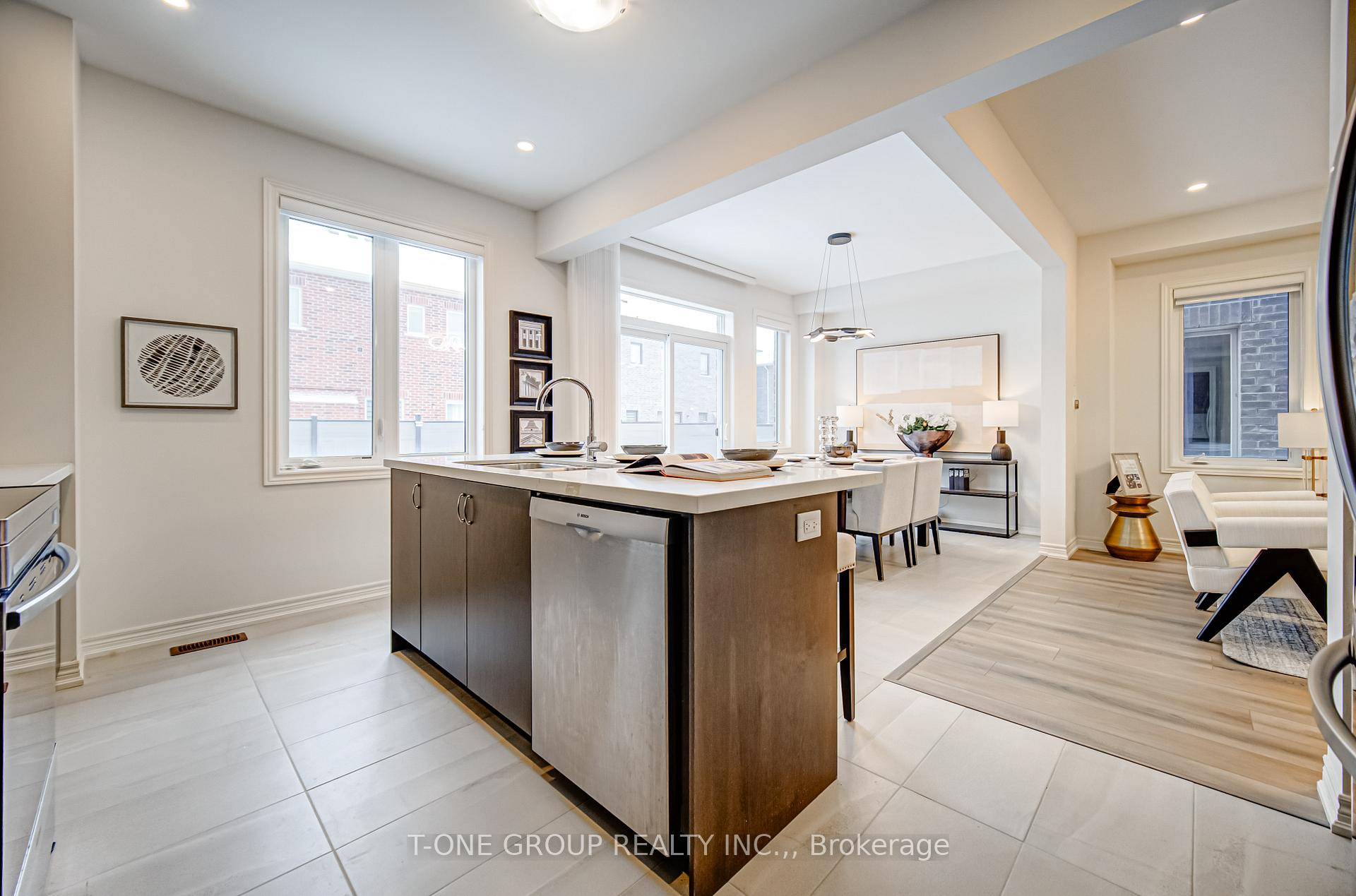 Photo 13 of 47 Willow Street, Markham, Wismer — HOMEH