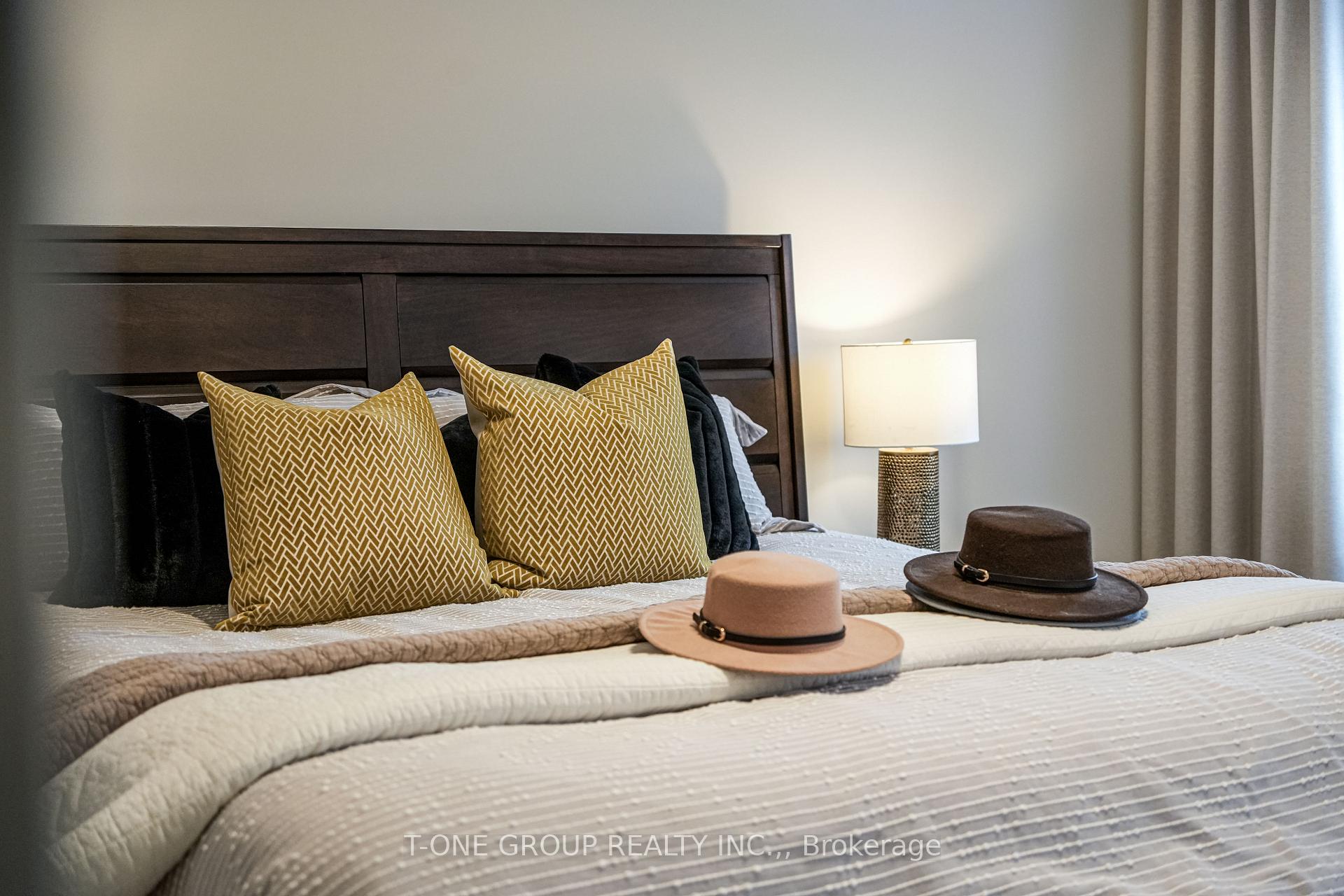 Photo 19 of 47 Willow Street, Markham, Wismer — HOMEH