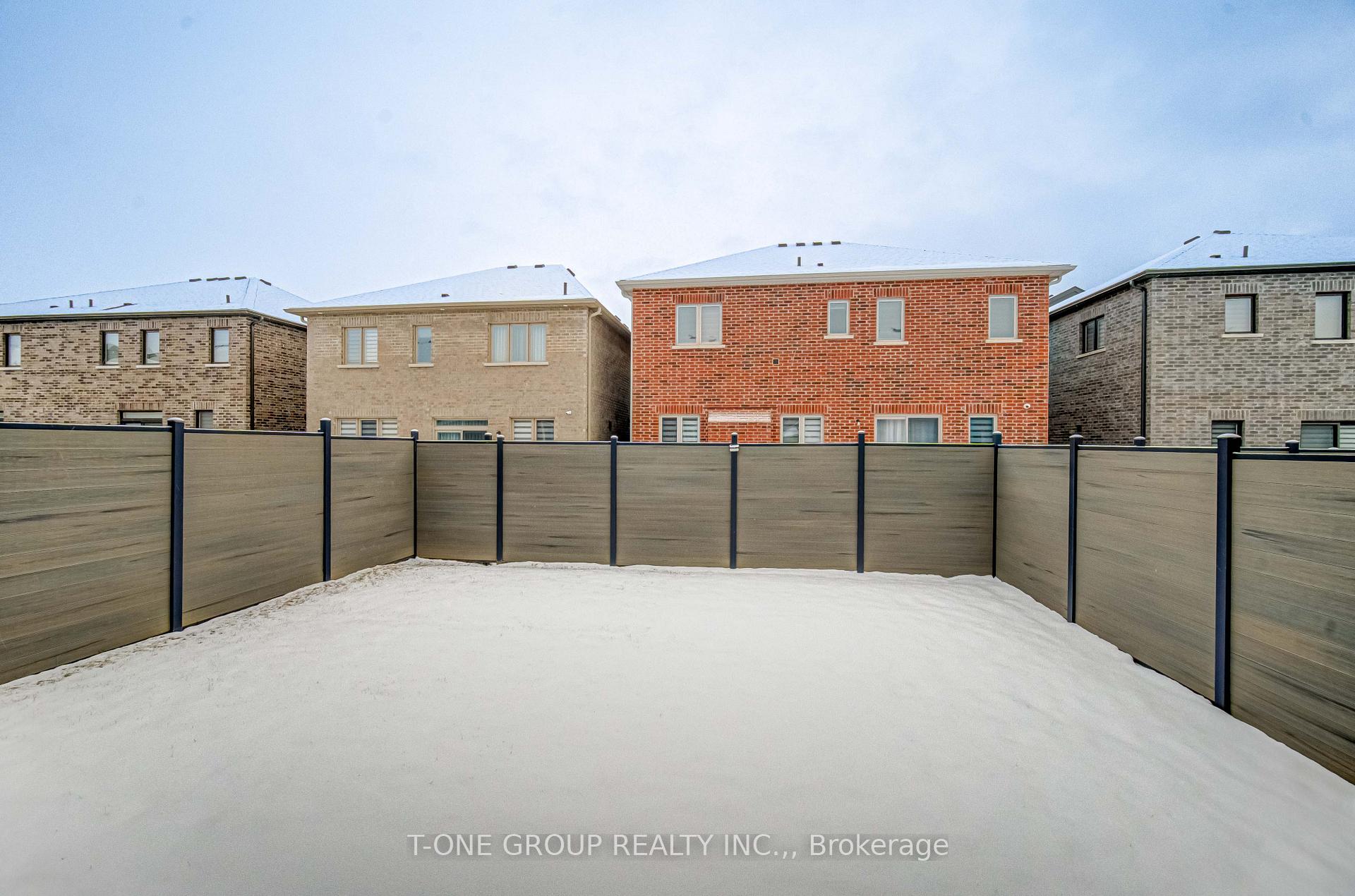 Photo 28 of 47 Willow Street, Markham, Wismer — HOMEH