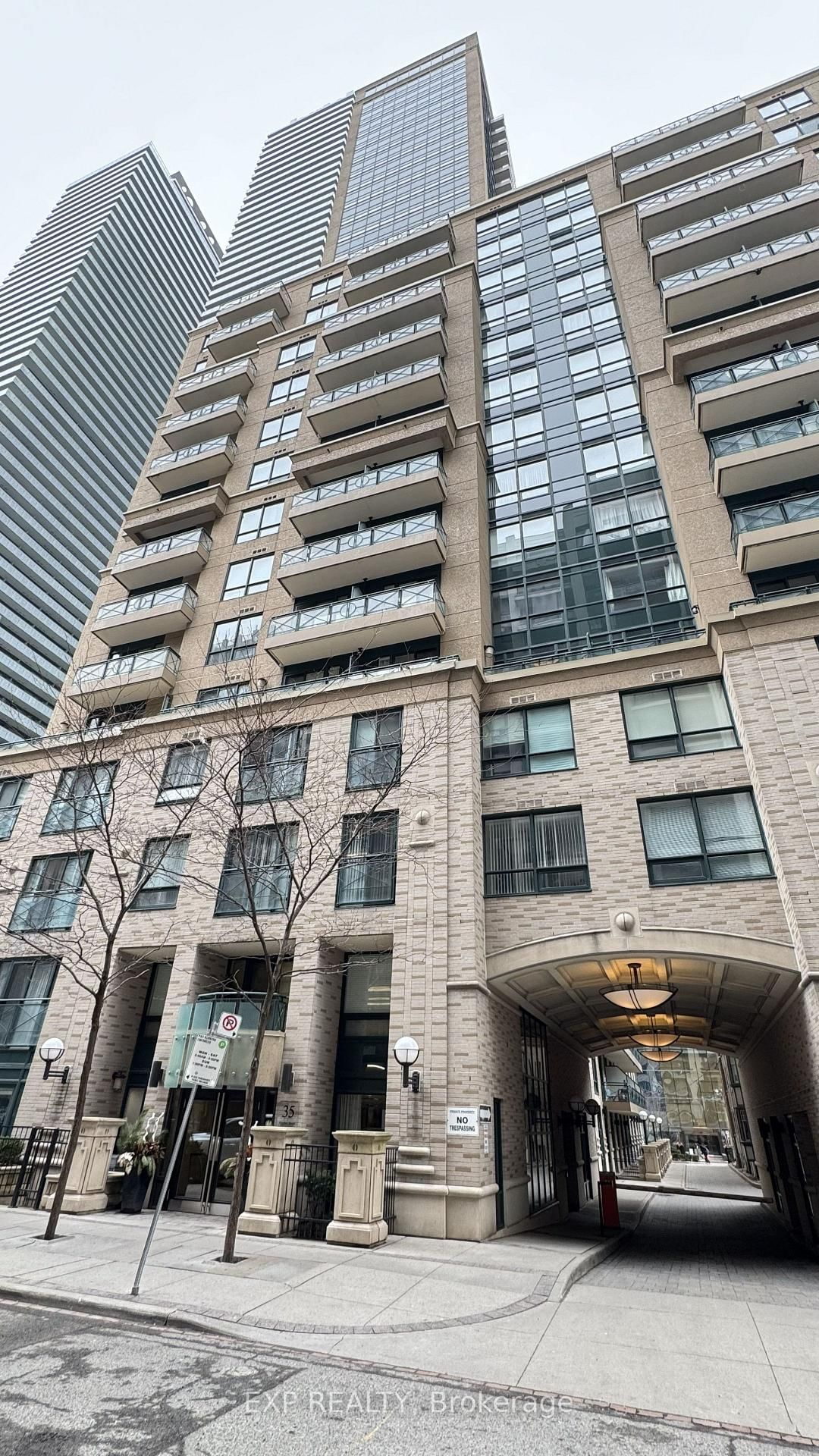 Photo 8 of Unit 1408, 35 Hayden St, Toronto, Church-Yonge Corridor — HOMEH