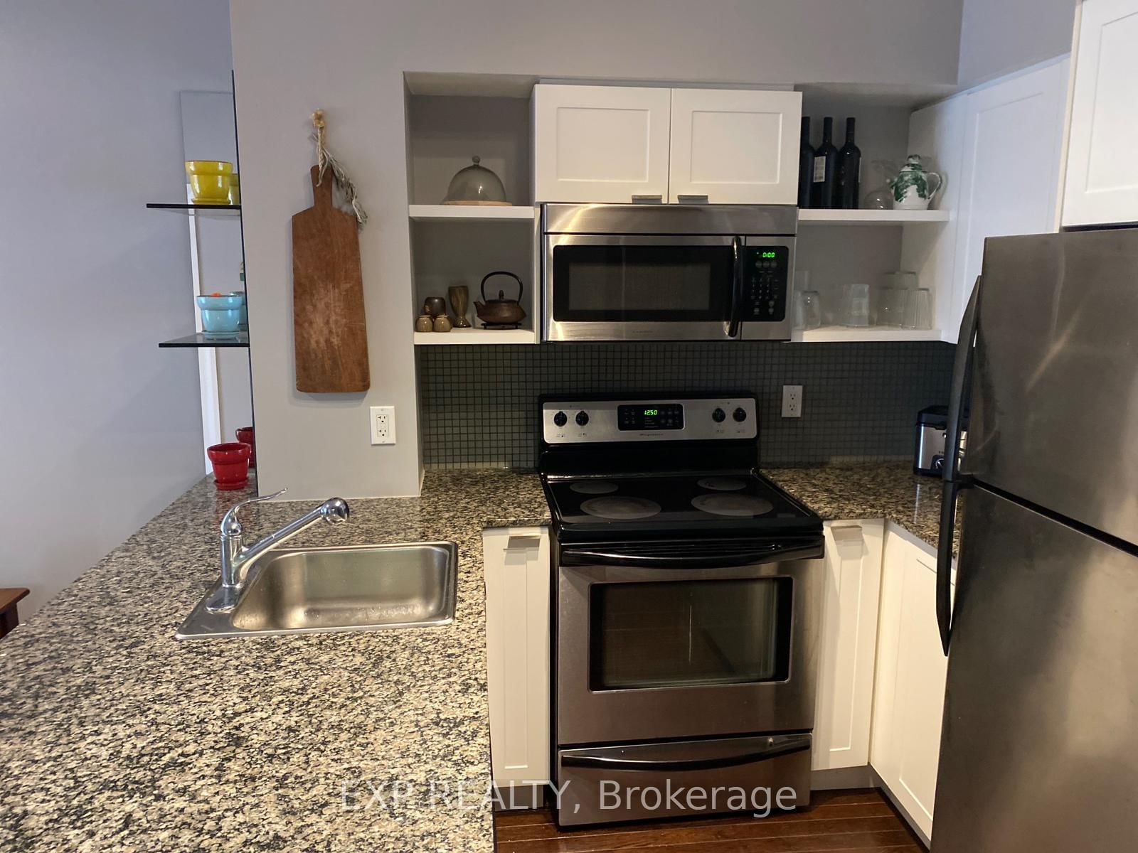 Photo 6 of Unit 1408, 35 Hayden St, Toronto, Church-Yonge Corridor — HOMEH