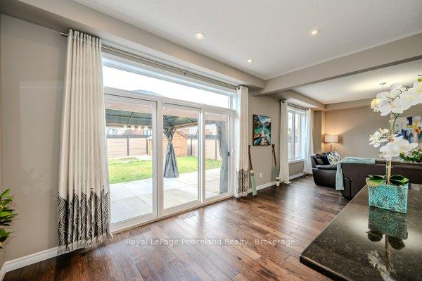 Photo 11 of 605 Sundew Drive, Waterloo — HOMEH