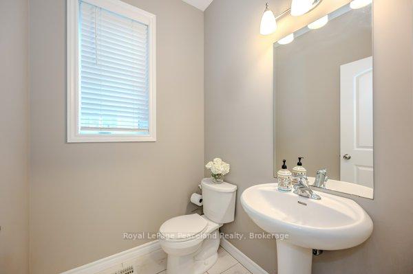 Photo 15 of 605 Sundew Drive, Waterloo — HOMEH