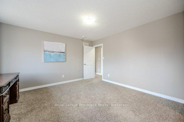 Photo 23 of 605 Sundew Drive, Waterloo — HOMEH